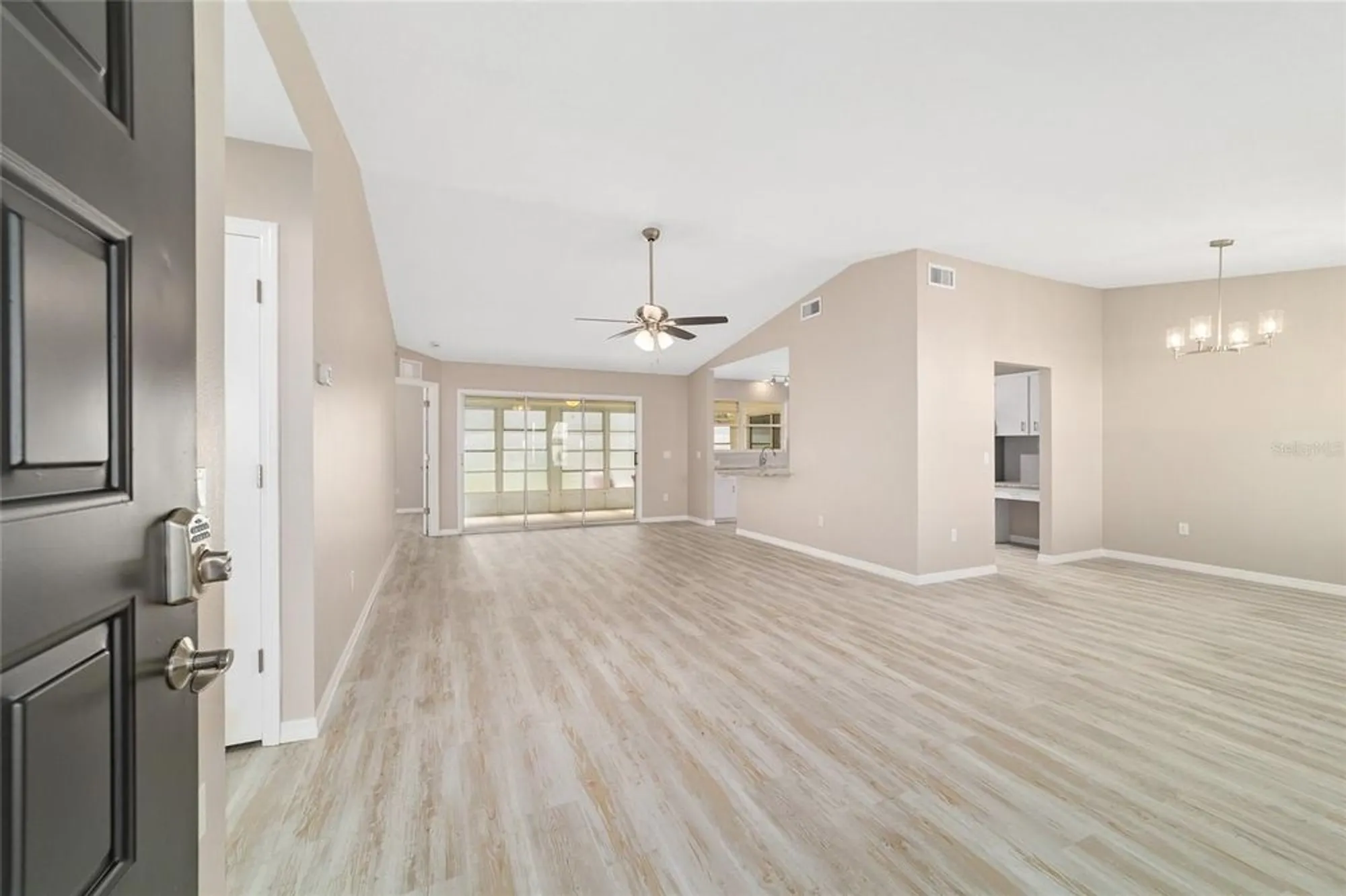 Property Slideshow image 3 of 30 | 8481 sw 61st terrace rd, Ocala, FL, 34476