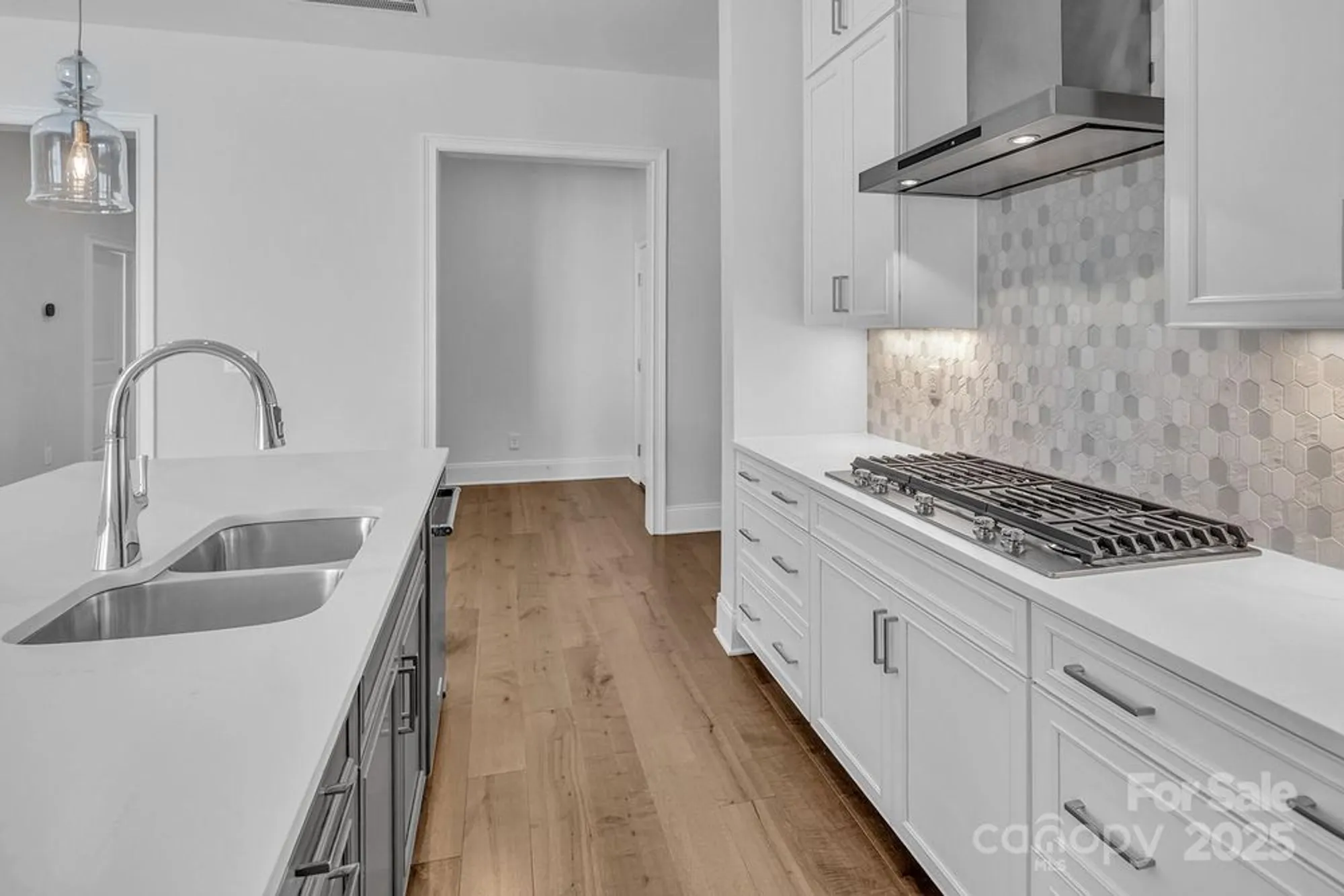 Property Slideshow image 14 of 44 | 14008 little spring ct, Charlotte, NC, 28278