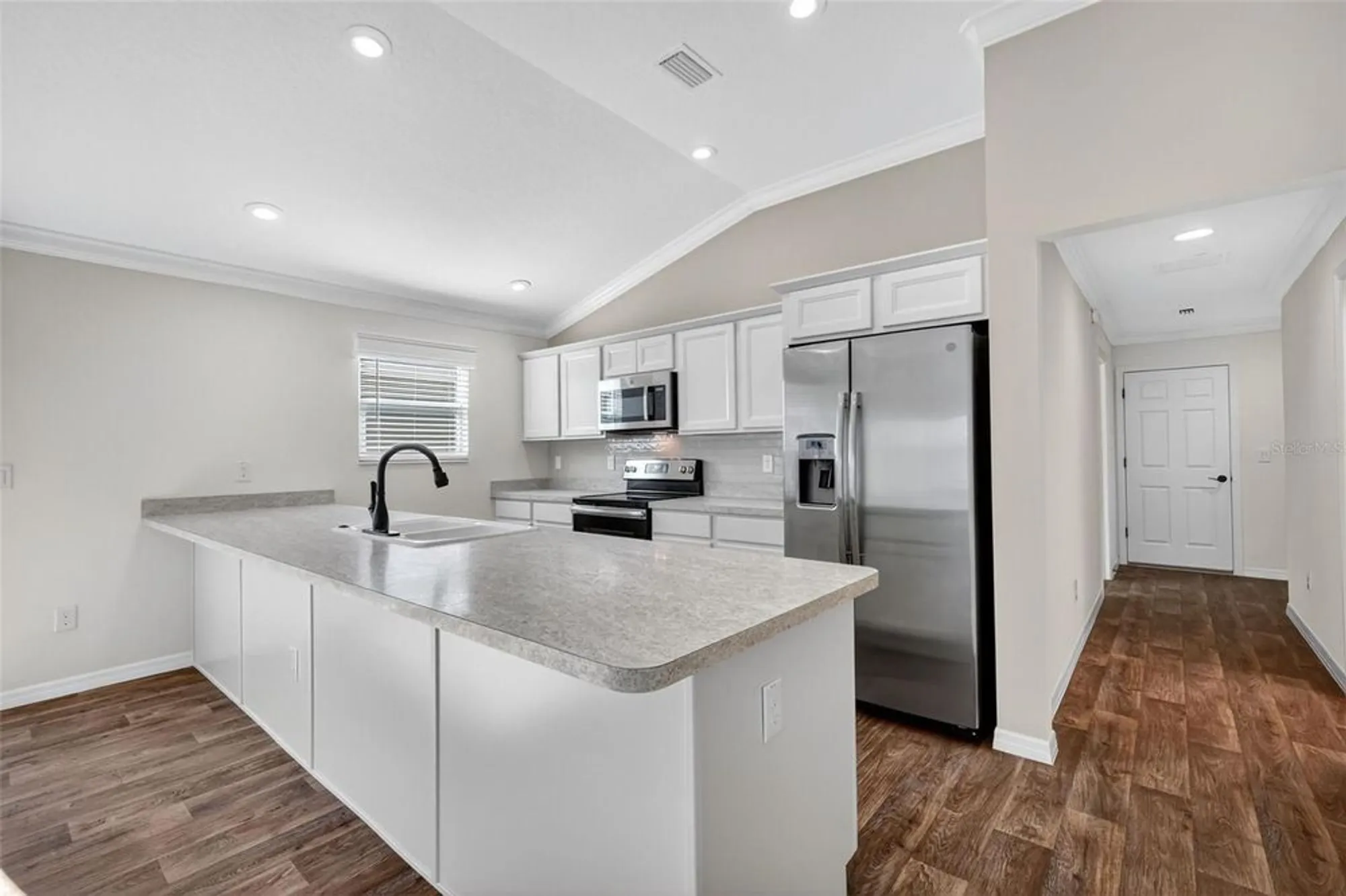 Property Slideshow image 4 of 44 | 944 horton ter, The Villages, FL, 32163