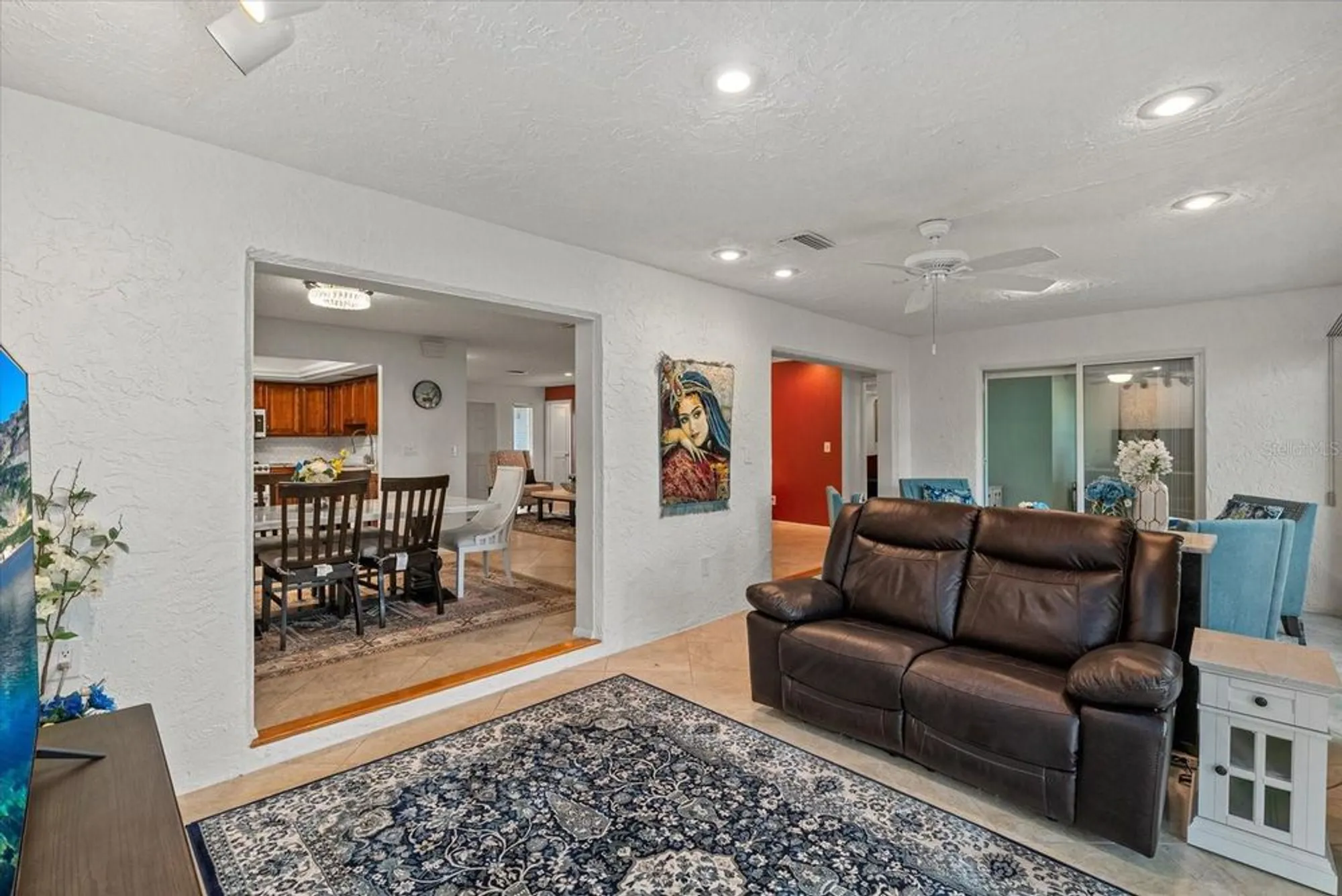Property Slideshow image 17 of 29 | 6916 w country club dr n # 9b, Sarasota, FL, 34243