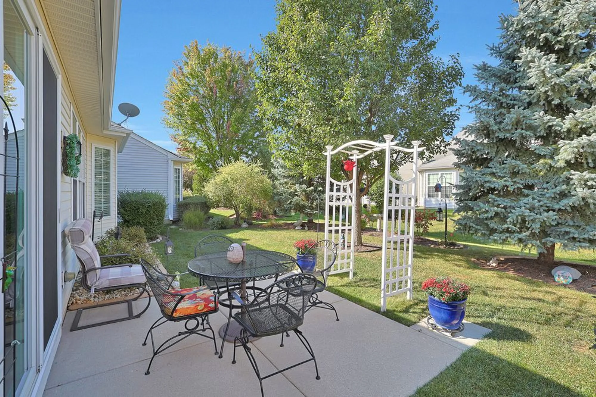 Property Slideshow image 2 of 20 | 11723 evergreen ln, Huntley, IL, 60142