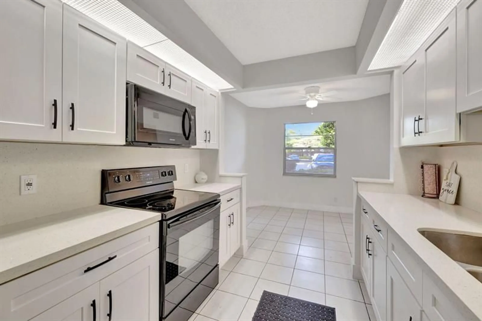 Property Slideshow image 7 of 50 | 1801 eleuthera pt e1, Coconut Creek, FL, 33066