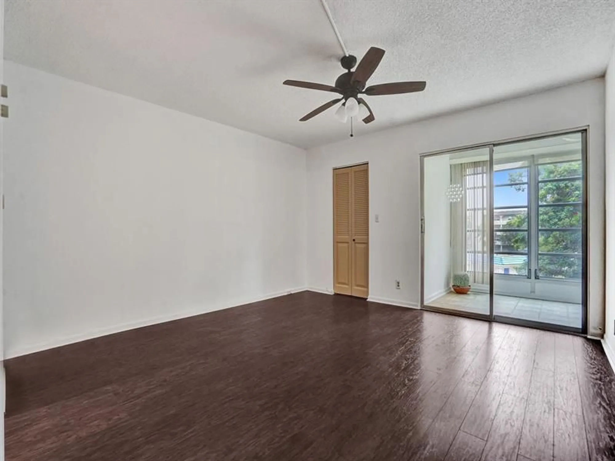 Property Slideshow image 35 of 64 | 3002 portofino isle c3, Coconut Creek, FL, 33066