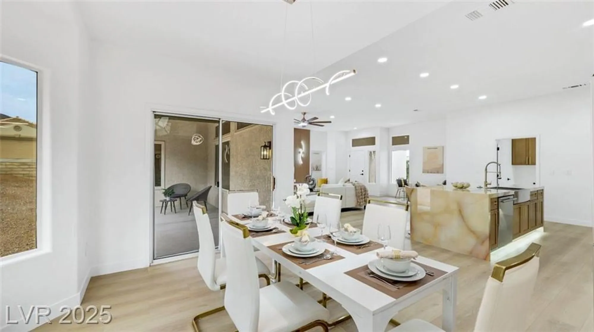 Property Slideshow image 18 of 51 | 3013 abercorn dr, Las Vegas, NV, 89134