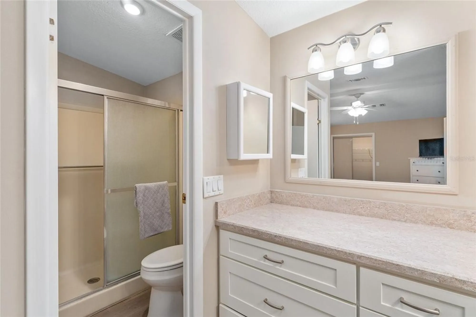 Property Slideshow image 33 of 67 | 1607 doral cir, Lady Lake, FL, 32159