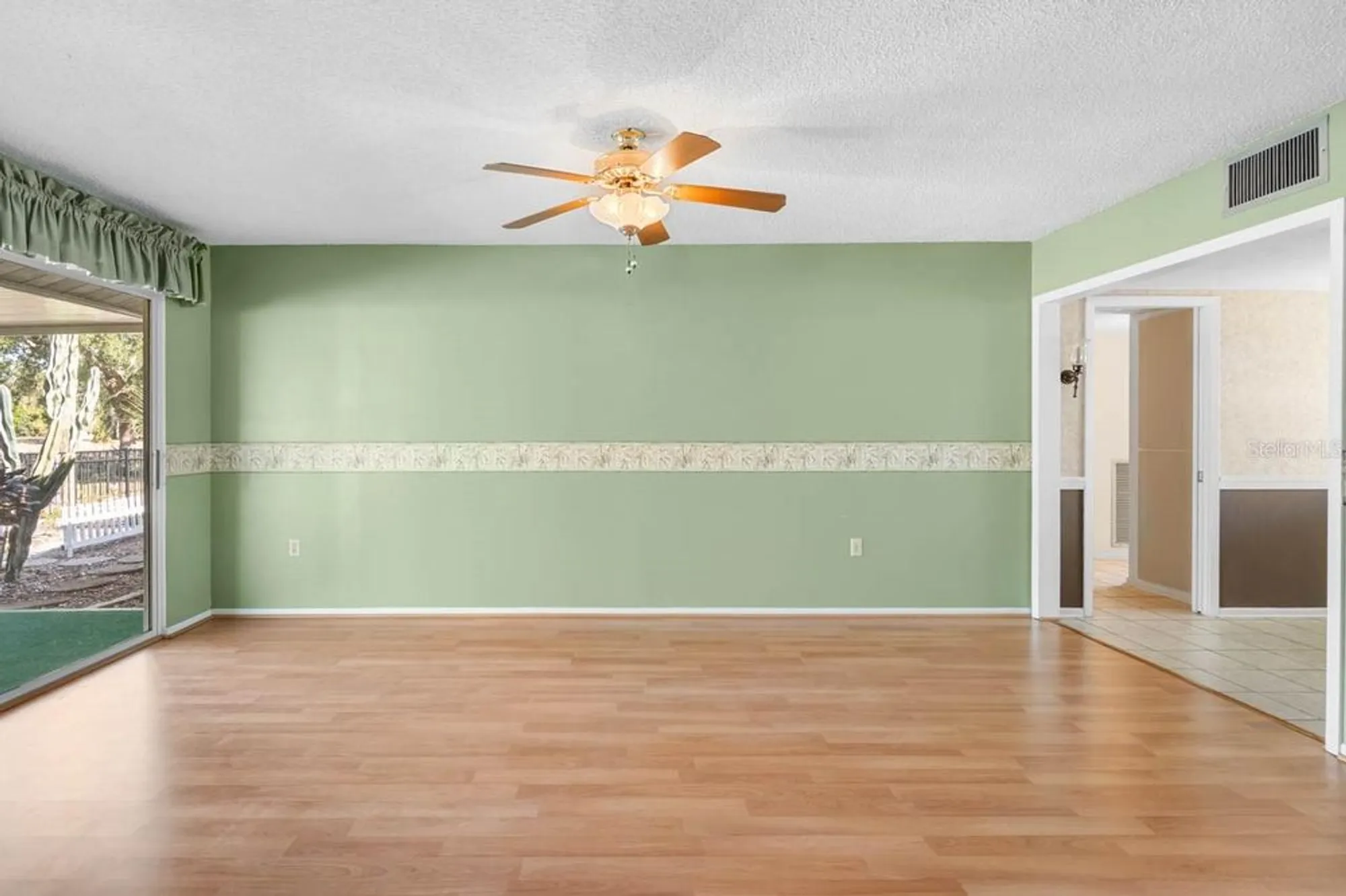 Property Slideshow image 7 of 80 | 829 fox hills dr, Sun City Center, FL, 33573