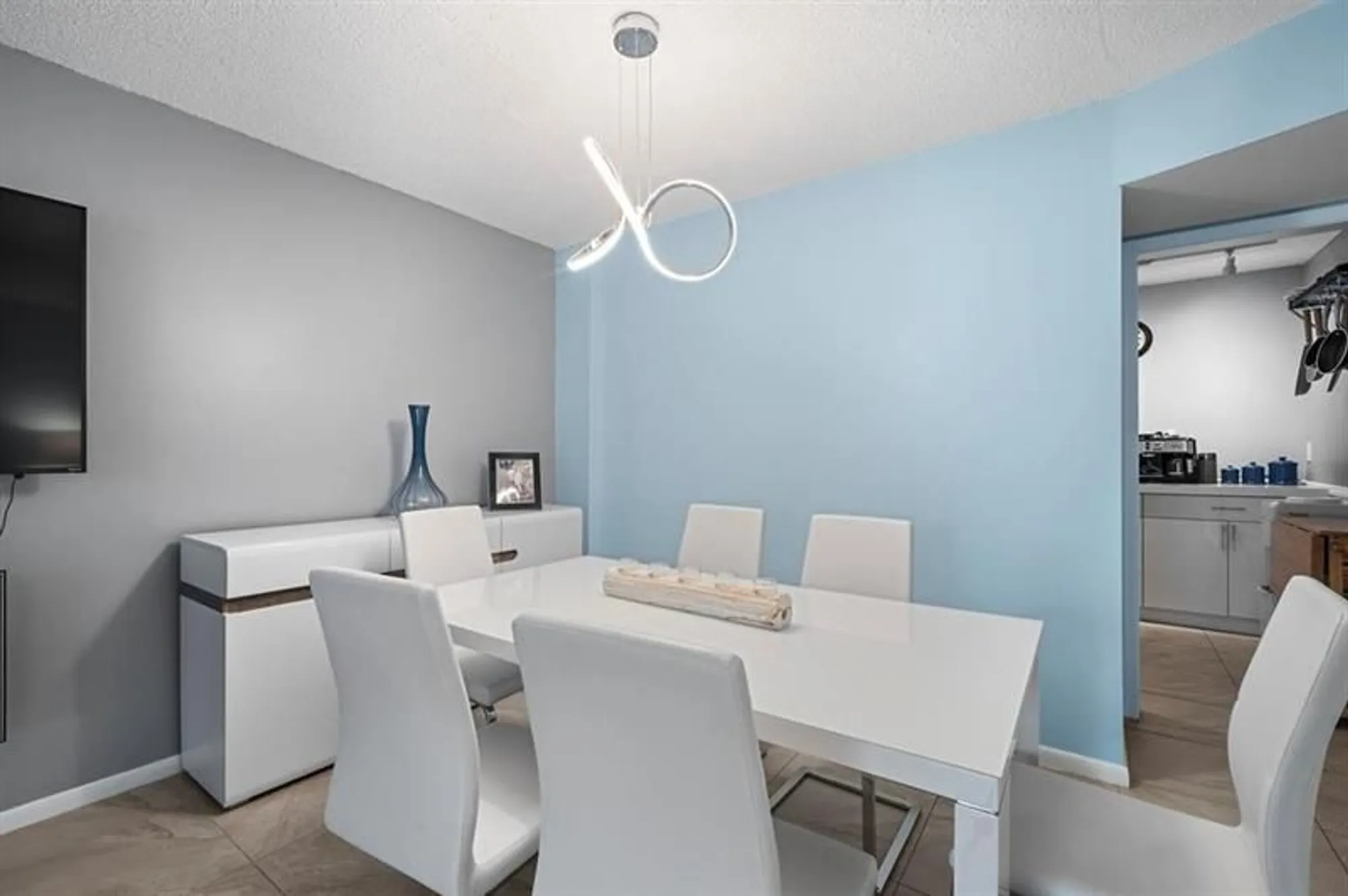 Property Slideshow image 7 of 32 | 4750 nw 22nd ct apt 208, Lauderhill, FL, 33313