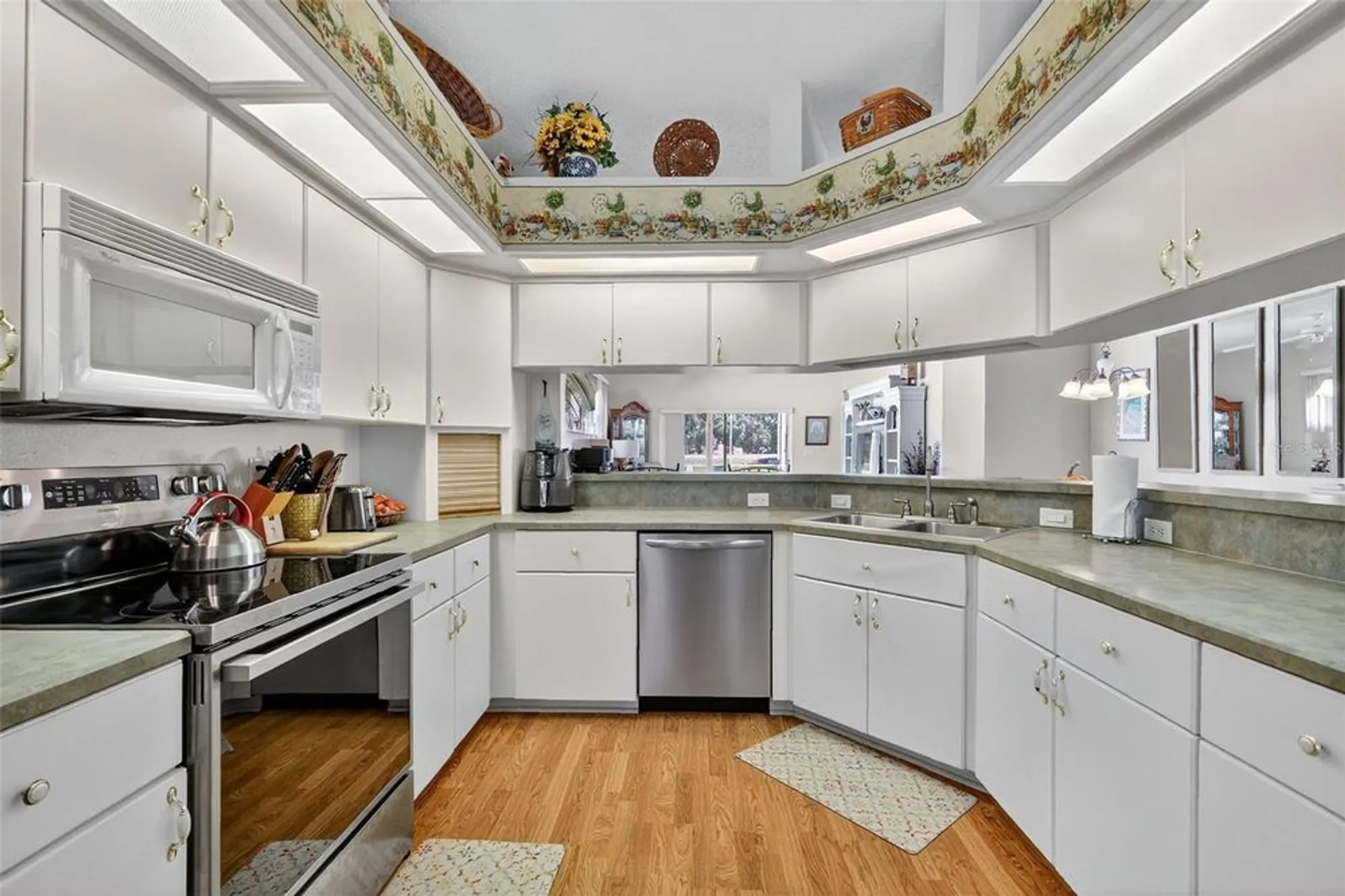 Property Slideshow image 16 of 66 | 21202 braveheart dr, Leesburg, FL, 34748