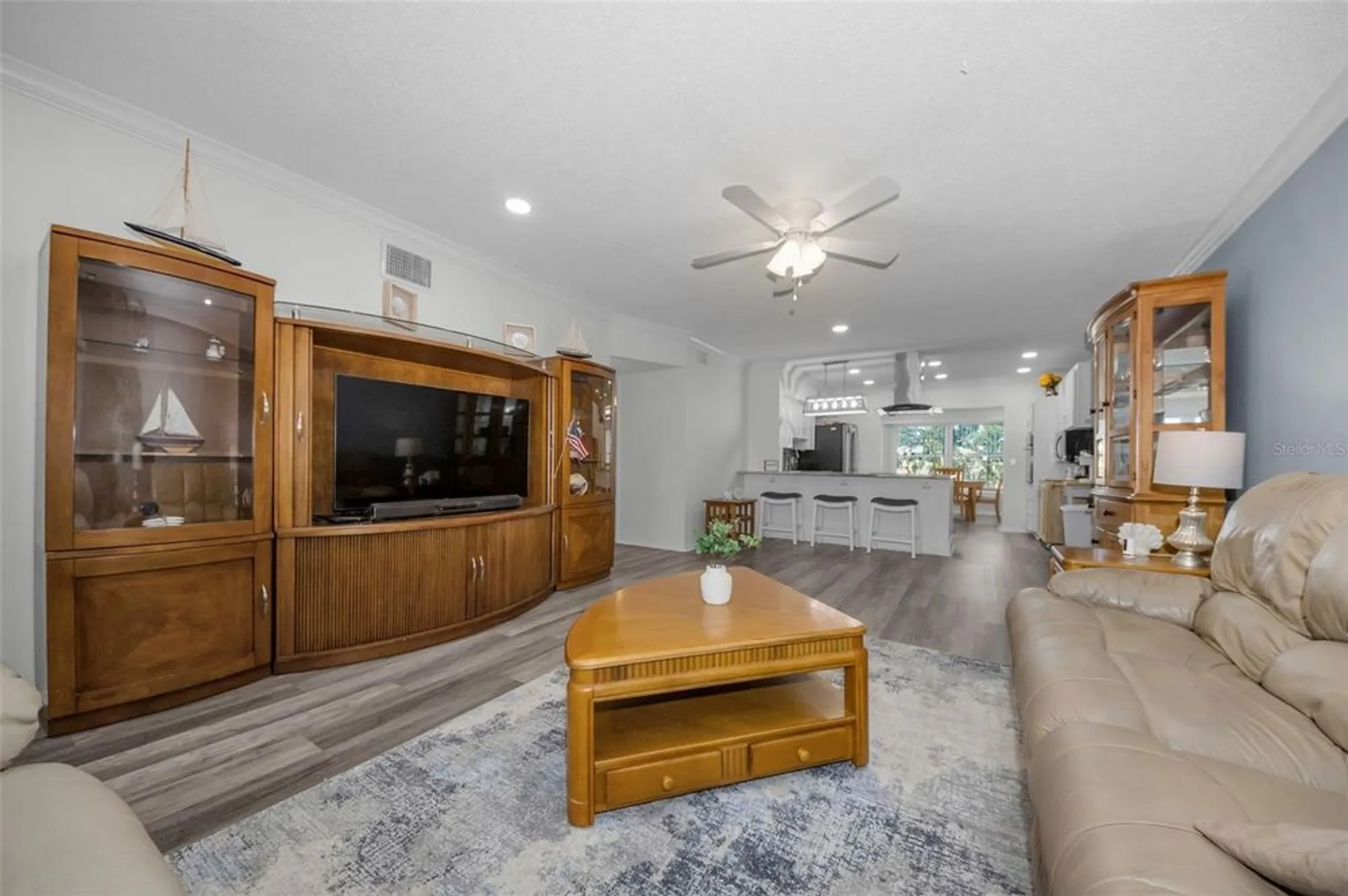 Property Slideshow image 4 of 58 | 2430 florentine way 44, Clearwater, FL, 33763