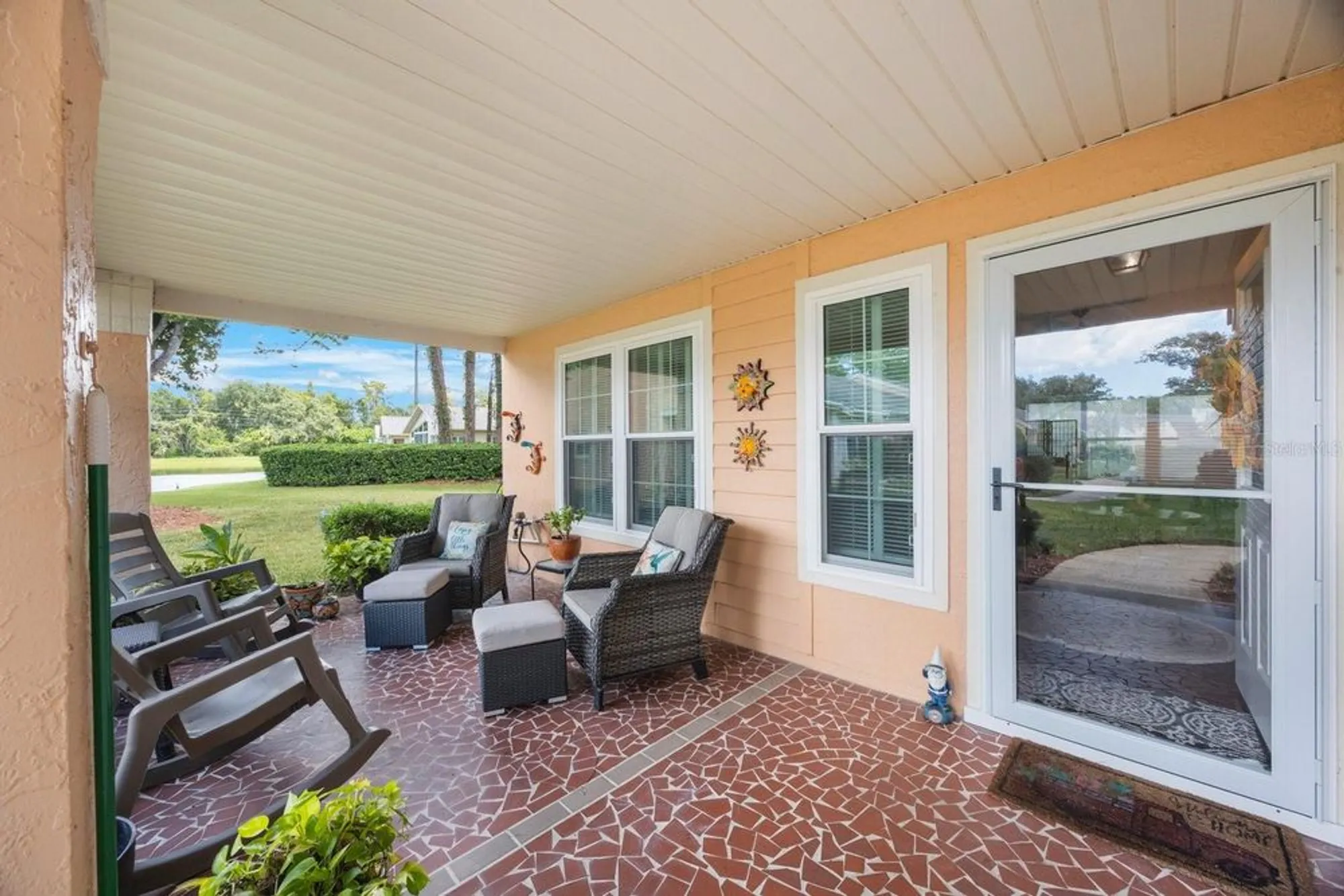 Property Slideshow image 4 of 43 | 4951 grist mill cir, New Port Richey, FL, 34655