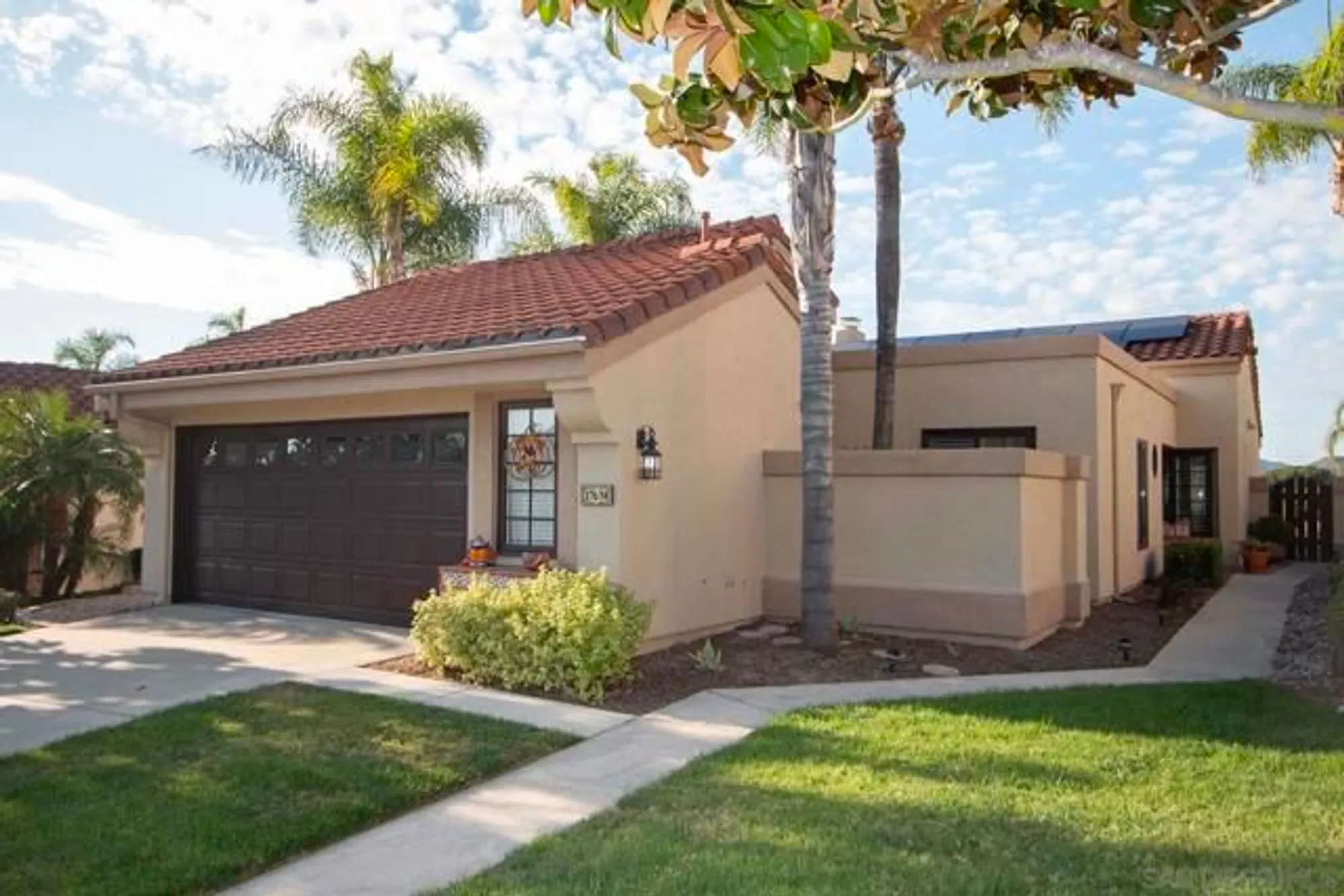 Property Slideshow image 1 of 39 | 17638 caminito hercuba, San Diego, CA, 92128