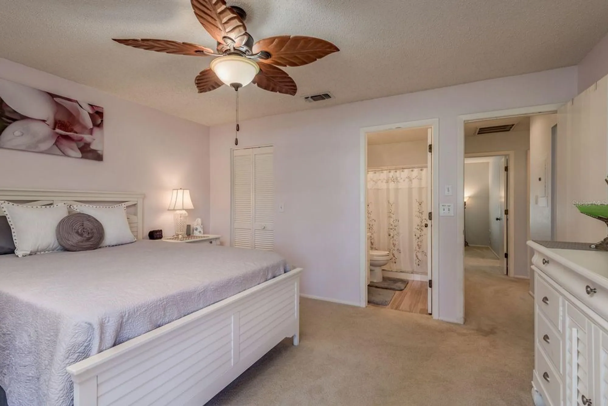 Property Slideshow image 23 of 62 | 1109 tartan dr c, Palm Harbor, FL, 34684