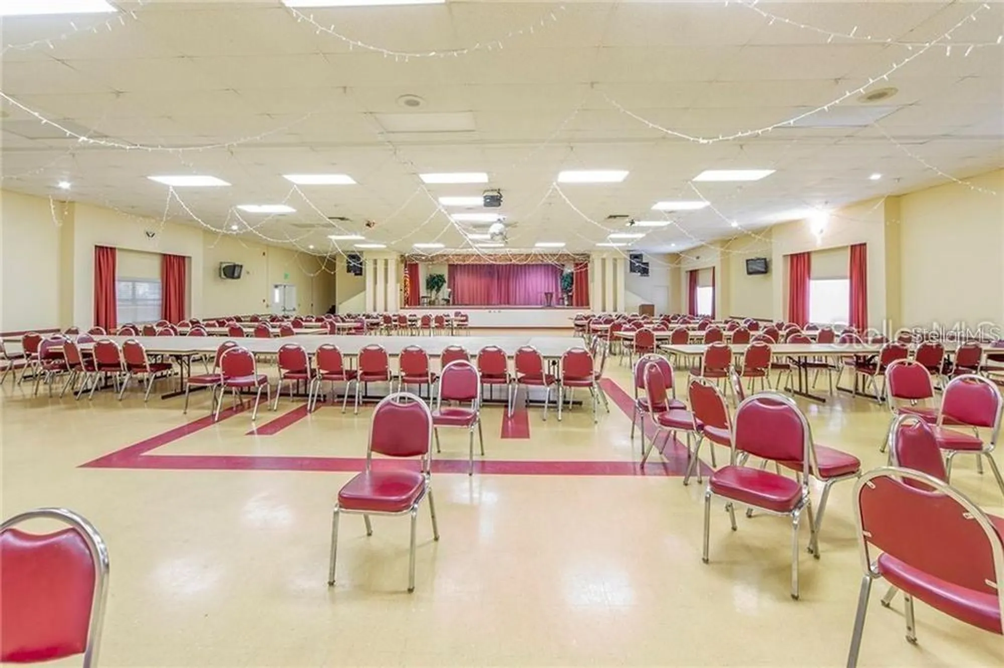 Property Slideshow image 17 of 36 | 5971 terrace park dr n unit 102, St Petersburg, FL, 33709