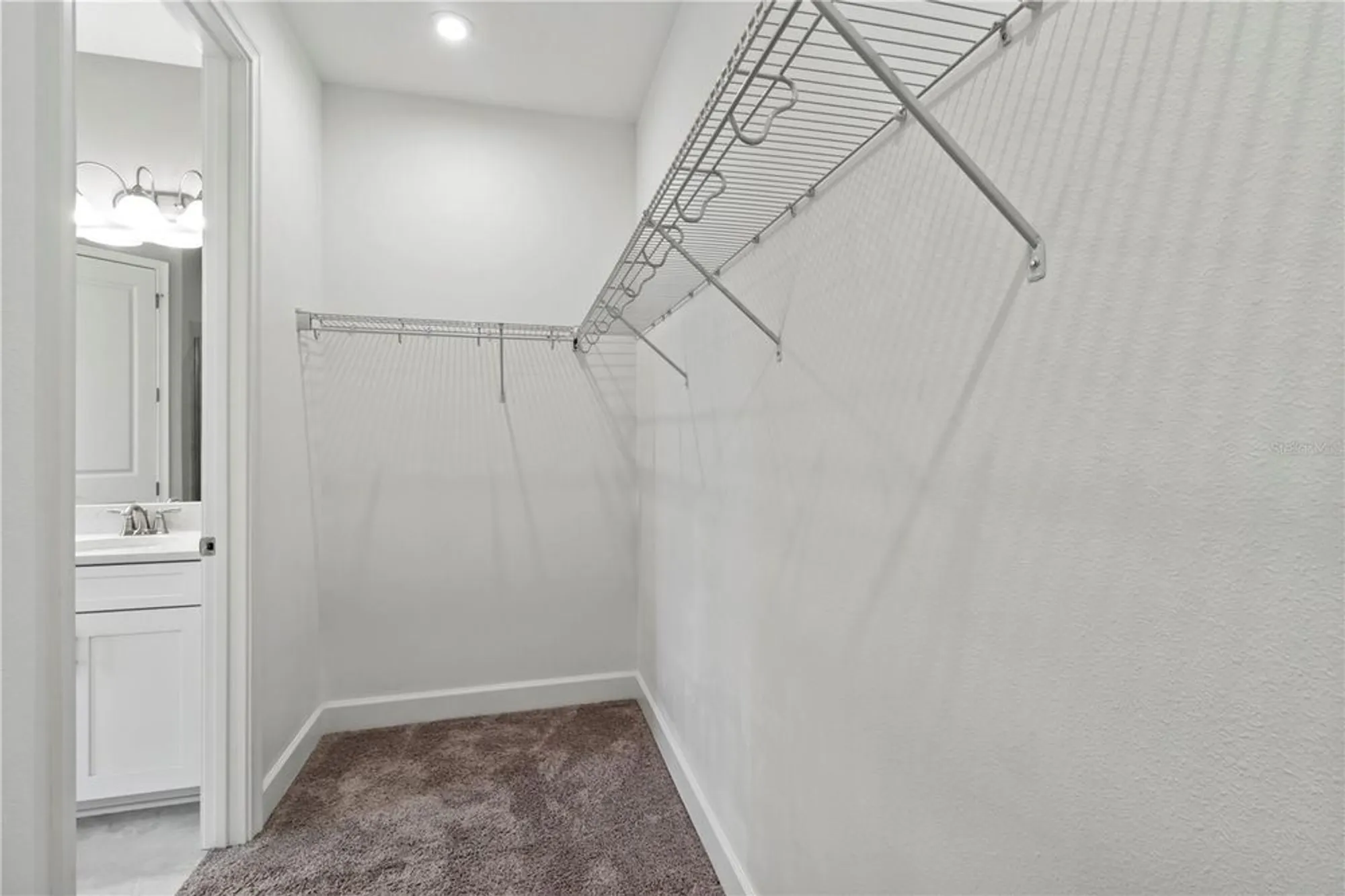 Property Slideshow image 15 of 32 | 6250 plateau ct, Bradenton, FL, 34203