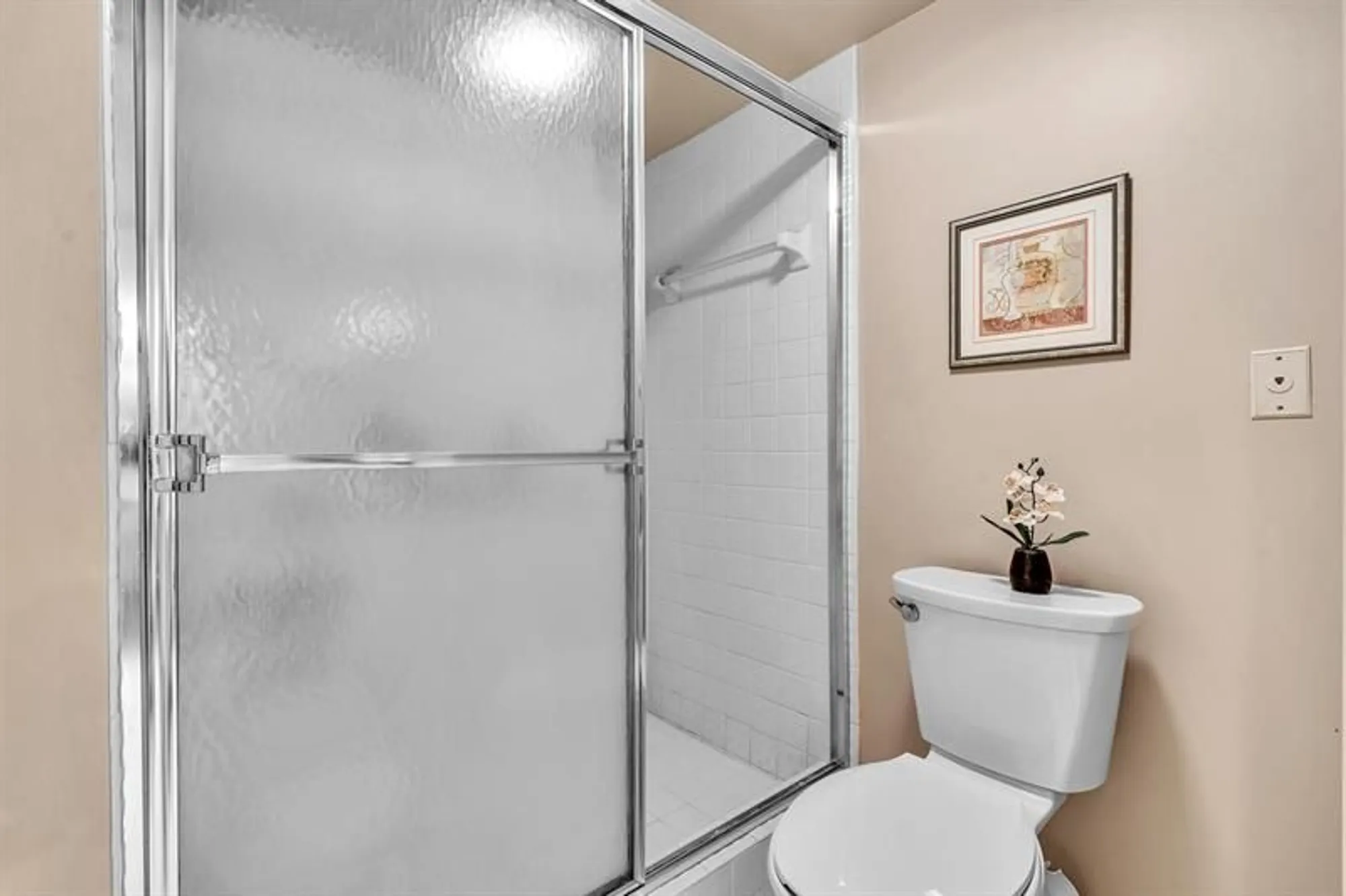 Property Slideshow image 25 of 71 | 7512 n devon dr 210, Tamarac, FL, 33321