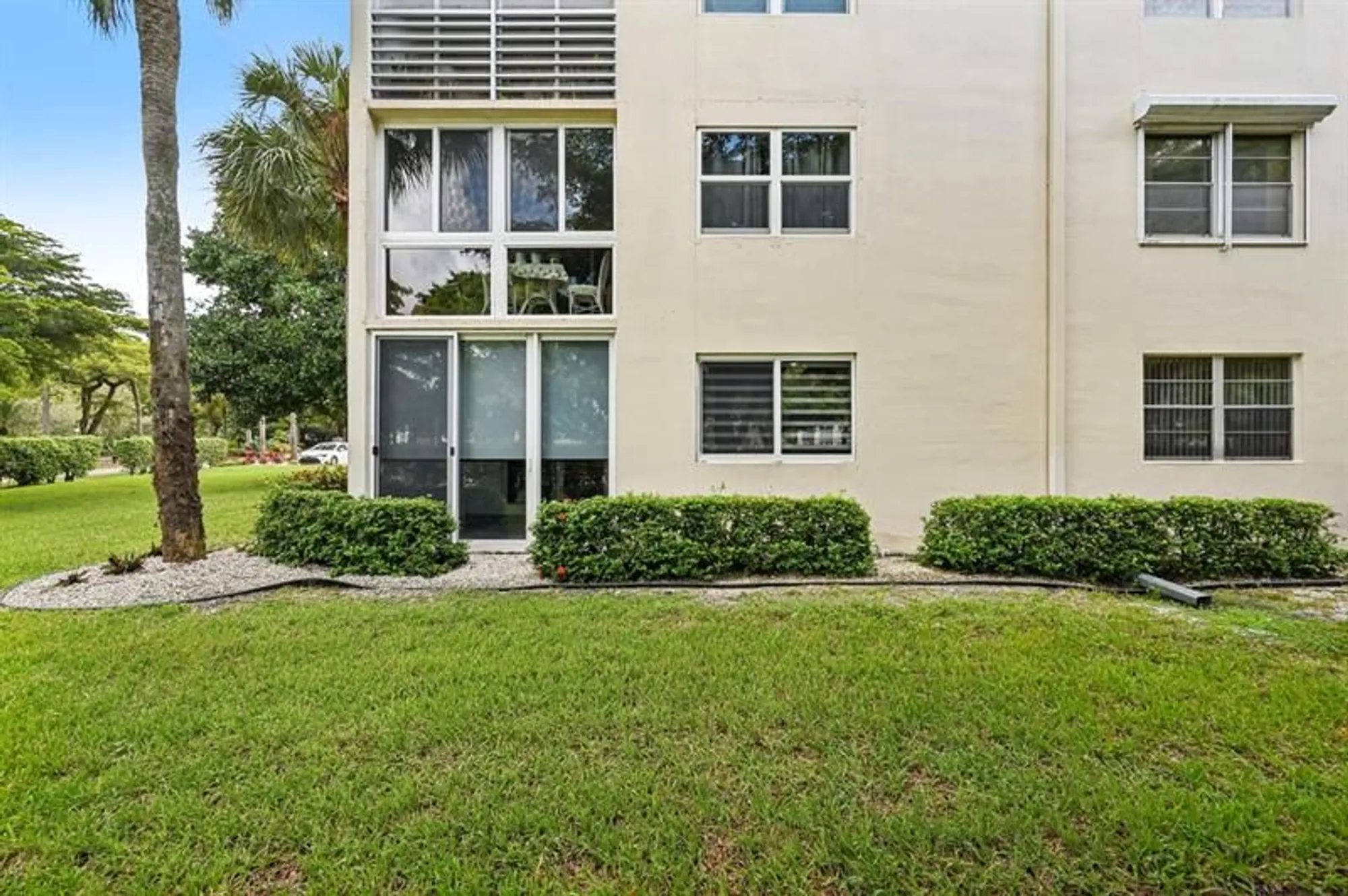 Property Slideshow image 36 of 44 | 1601 abaco dr m1, Coconut Creek, FL, 33066