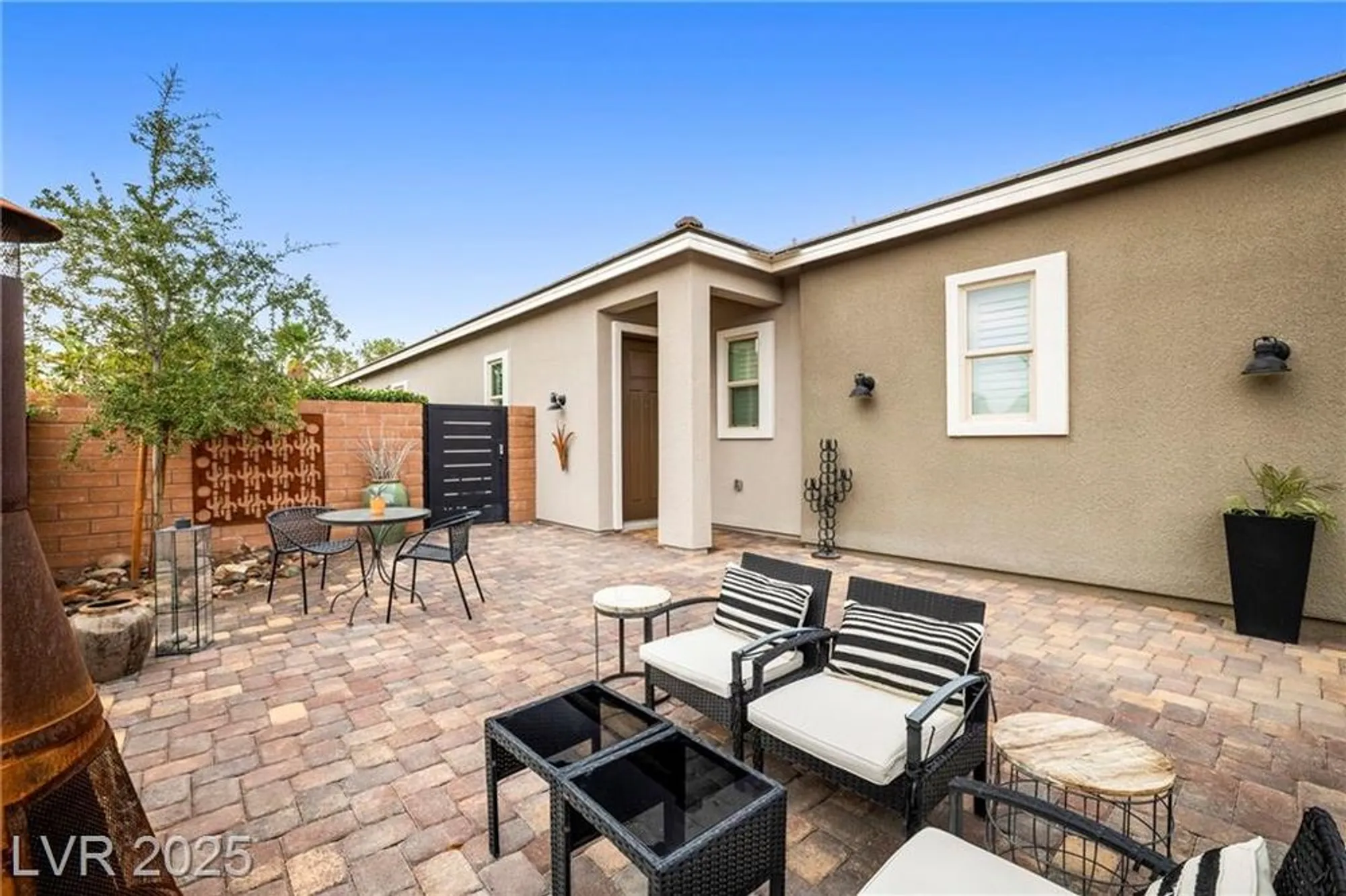 Property Slideshow image 35 of 45 | 10631 silver pond ave, Las Vegas, NV, 89135