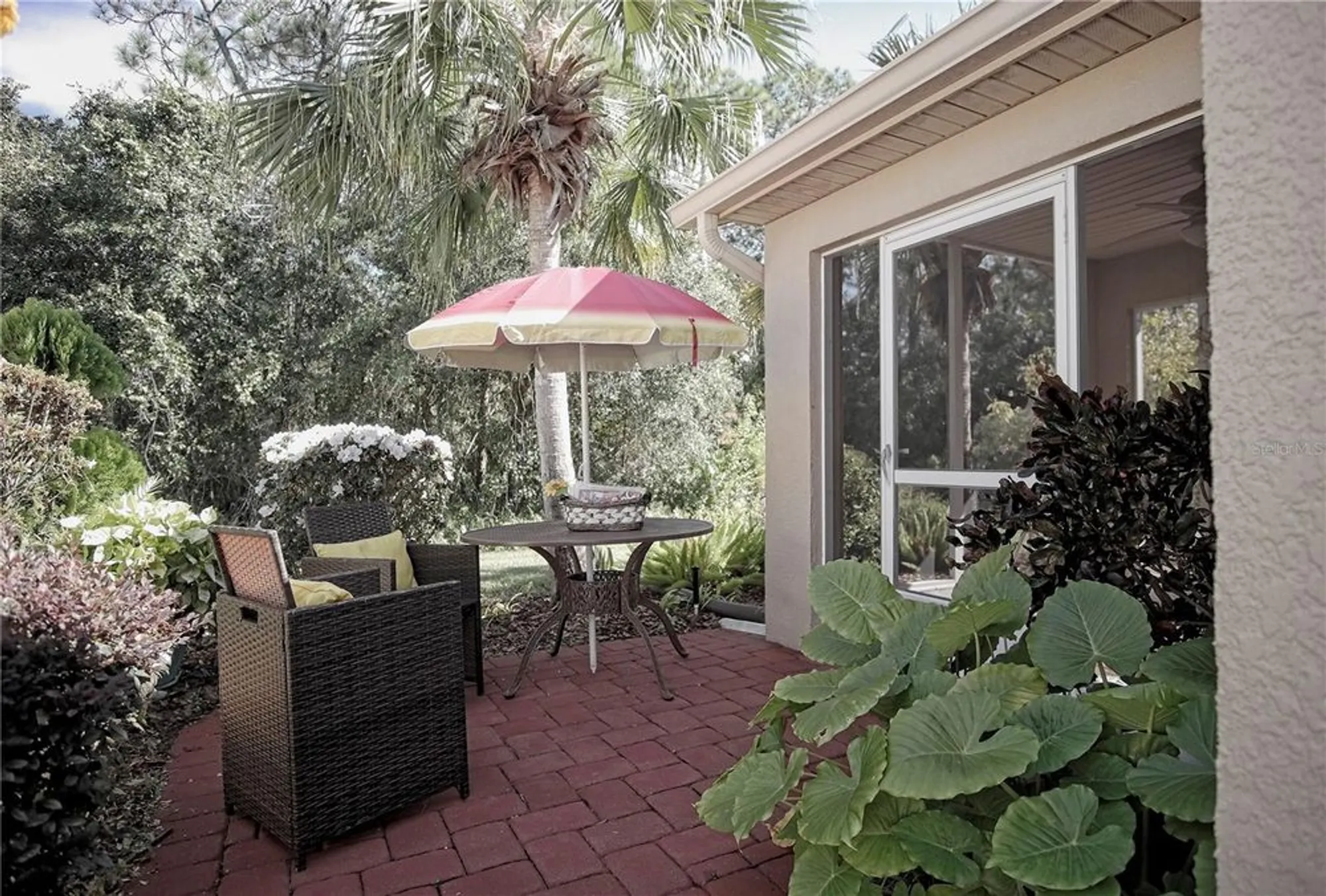 Property Slideshow image 7 of 36 | 516 millifiora ln, Kissimmee, FL, 34759