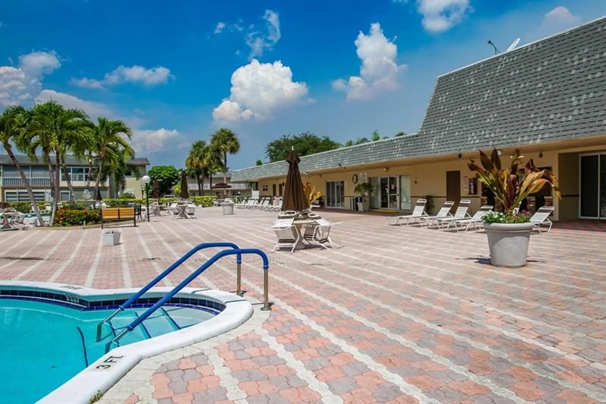 Property Slideshow image 11 of 12 | 601 nw 77th ave 205, Margate, FL, 33063