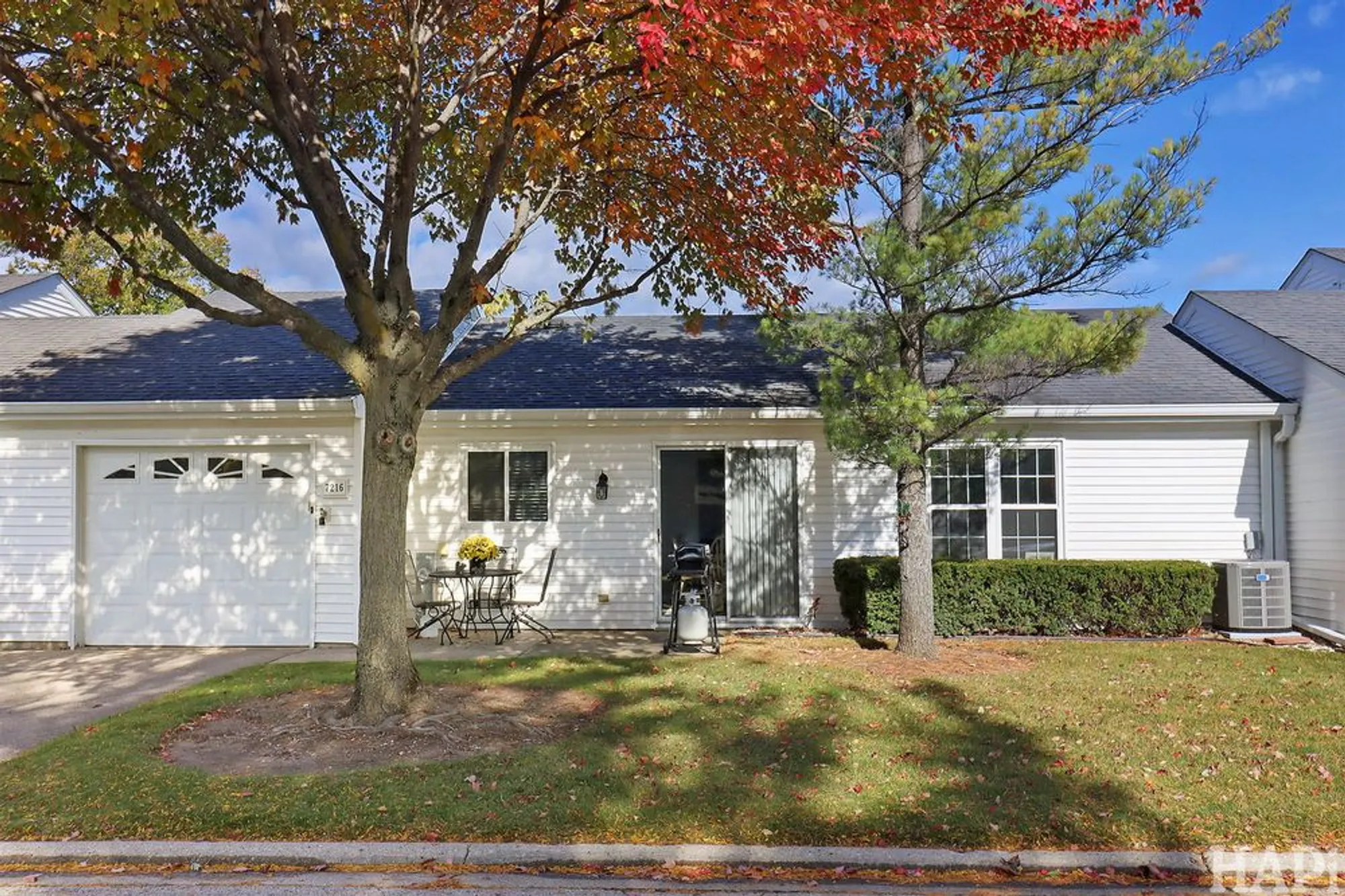 Property Slideshow image 2 of 28 | 7216 oxford cir # 230, Fox Lake, IL, 60020