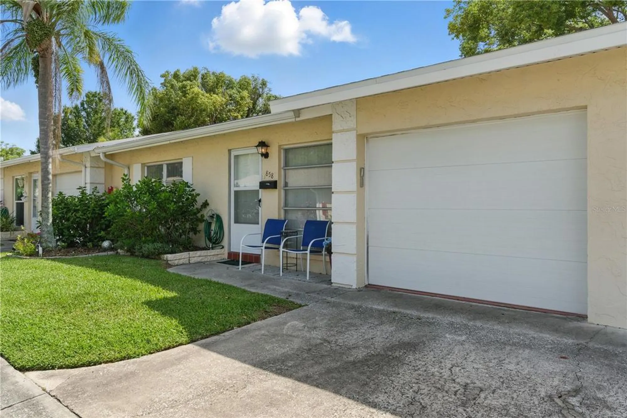 Property Slideshow image 8 of 36 | 858 cambridge ct # 858, Dunedin, FL, 34698