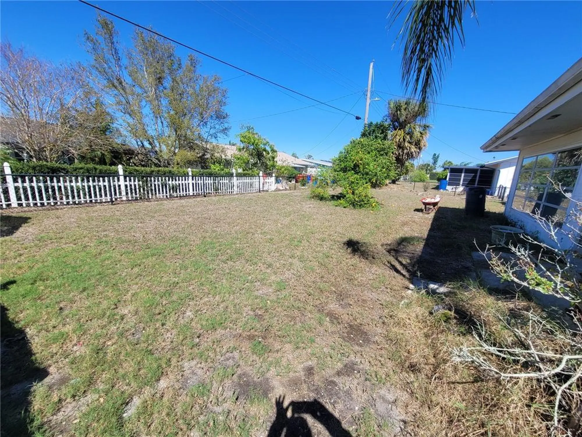 Property Slideshow image 41 of 44 | 823 la jolla ave, Sun City Center, FL, 33573