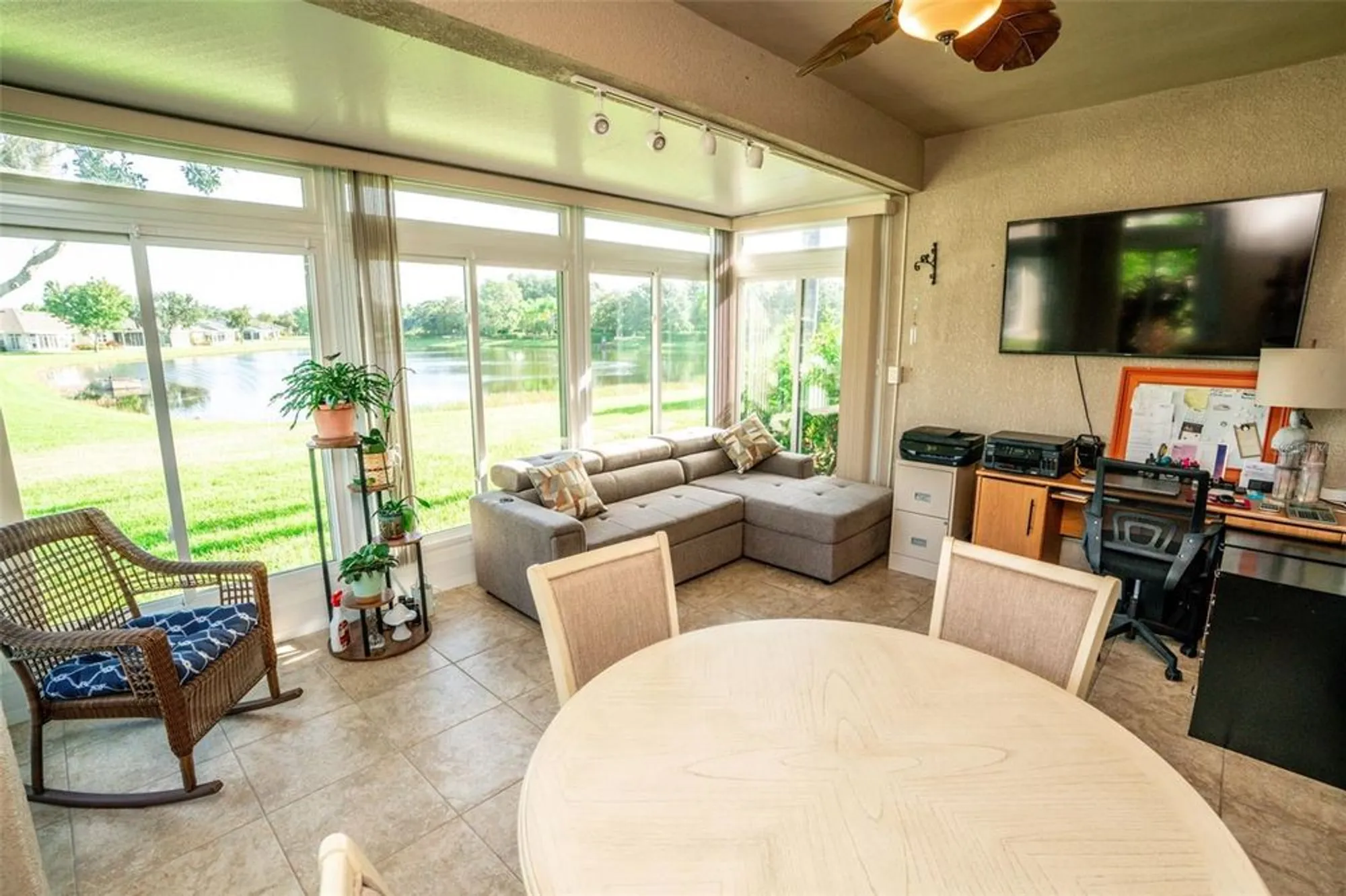 Property Slideshow image 28 of 39 | 2427 sifield greens way, Sun City Center, FL, 33573