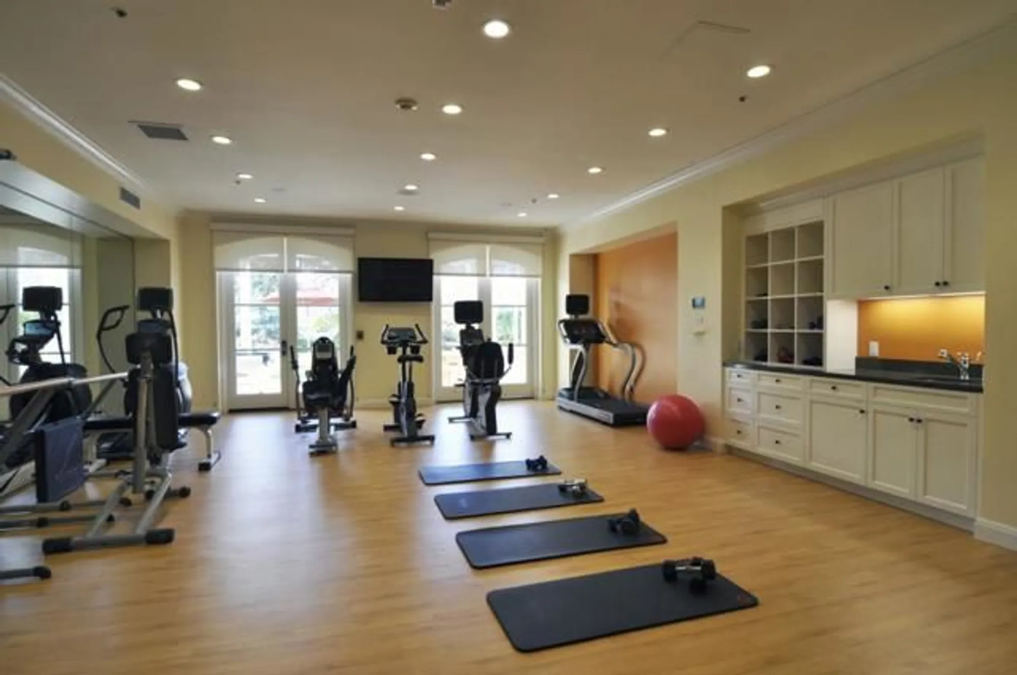 Property Slideshow image 13 of 15 | 1 baldwin ave 517, San Mateo, CA, 94401