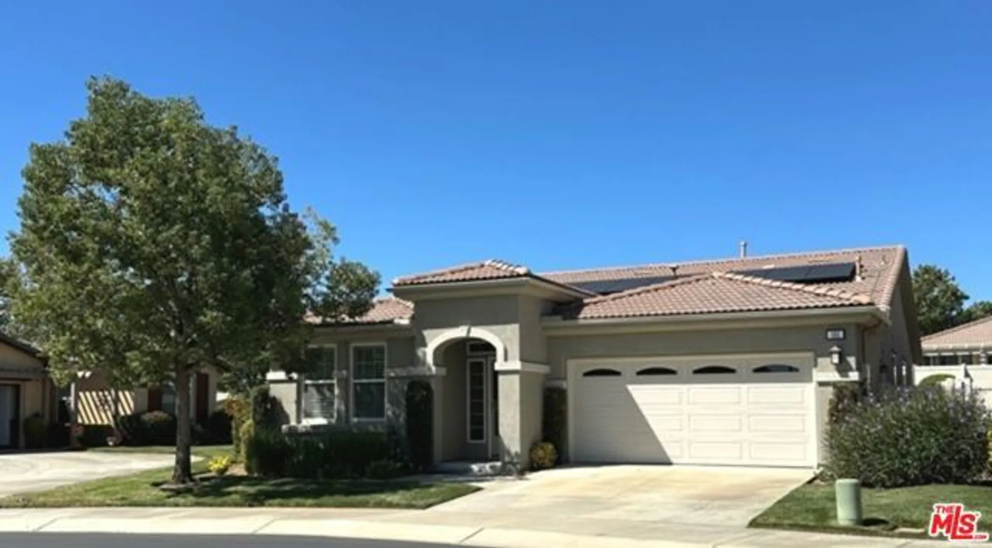 Property Slideshow image 2 of 34 | 193 kettle crk, Beaumont, CA, 92223