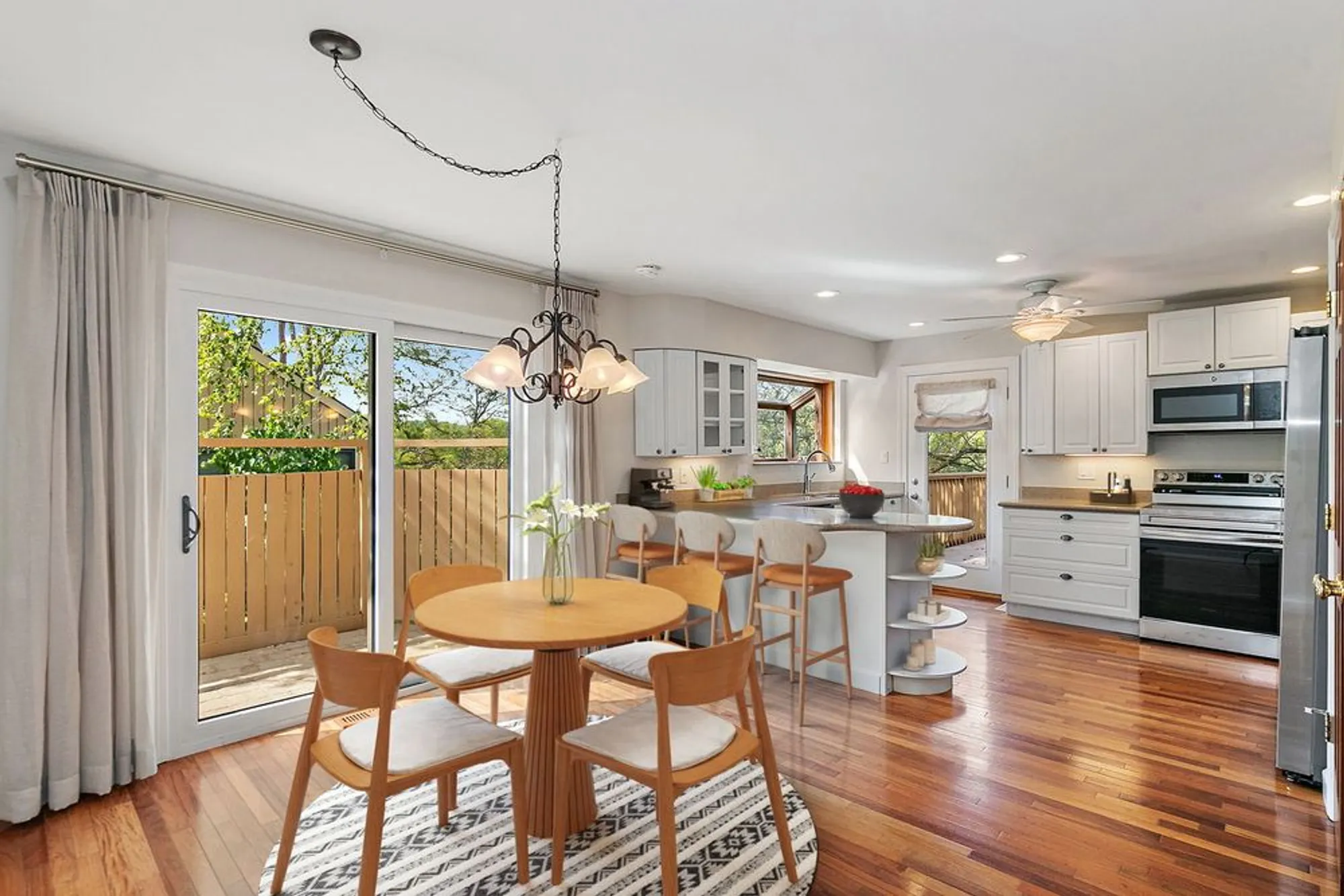 Property Slideshow image 5 of 39 | 830 oak hill rd, Lake Barrington, IL, 60010