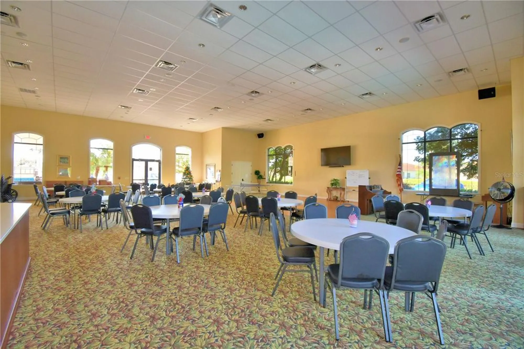 Property Slideshow image 45 of 68 | 1613 linz ct, Winter Haven, FL, 33884