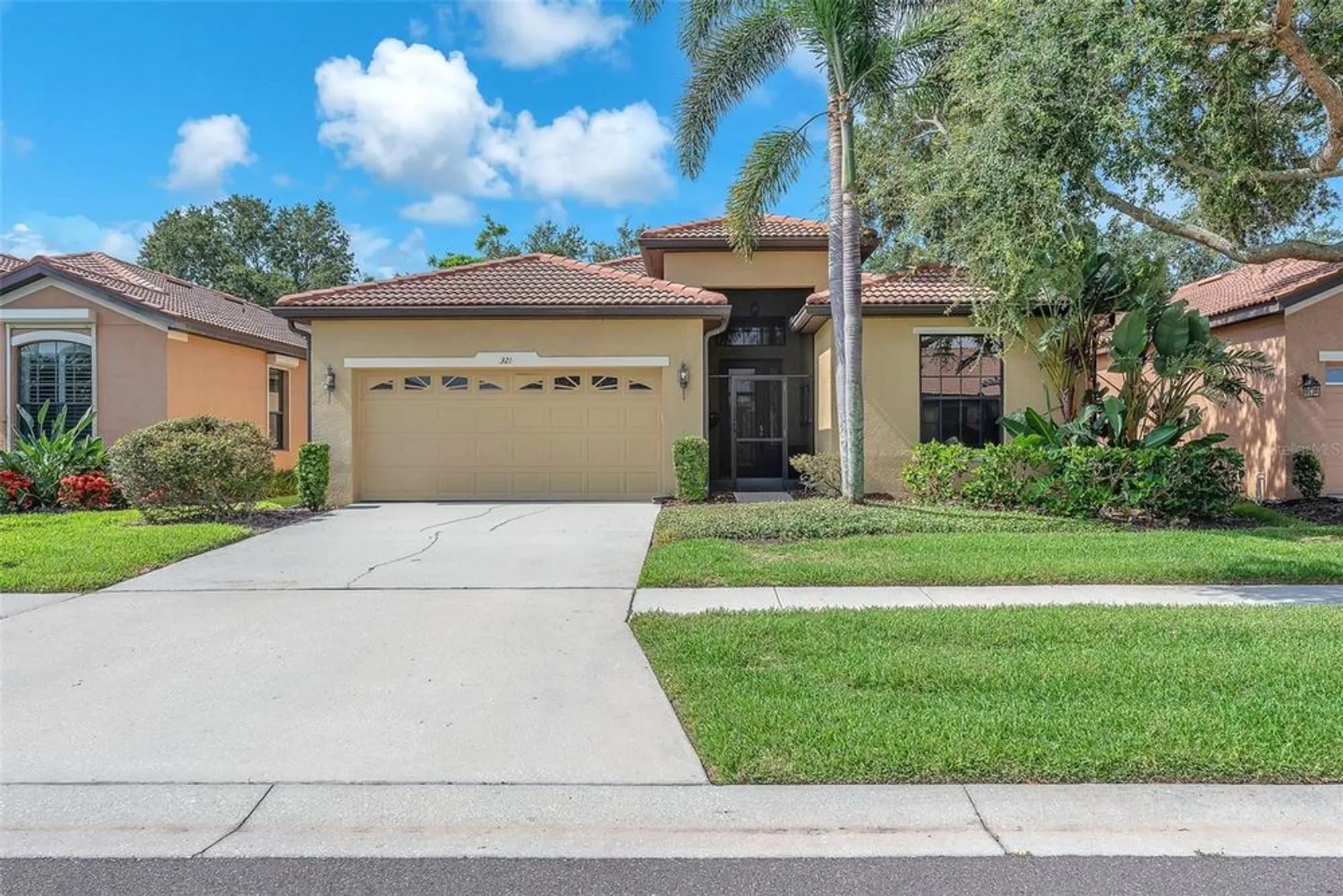 Property Slideshow image 1 of 51 | 321 silver falls dr, Apollo Beach, FL, 33572