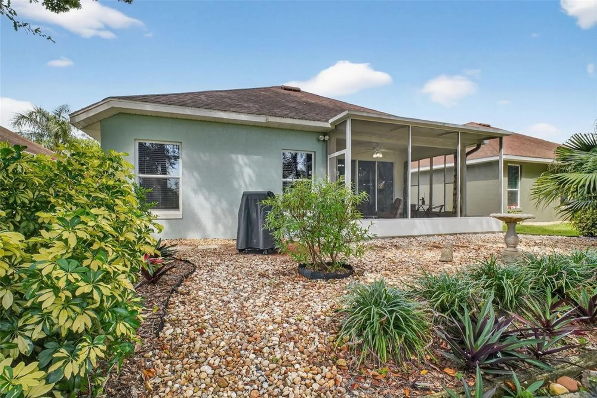 Property Slideshow image 32 of 63 | 8252 bridgeport bay cir, Mount Dora, FL, 32757