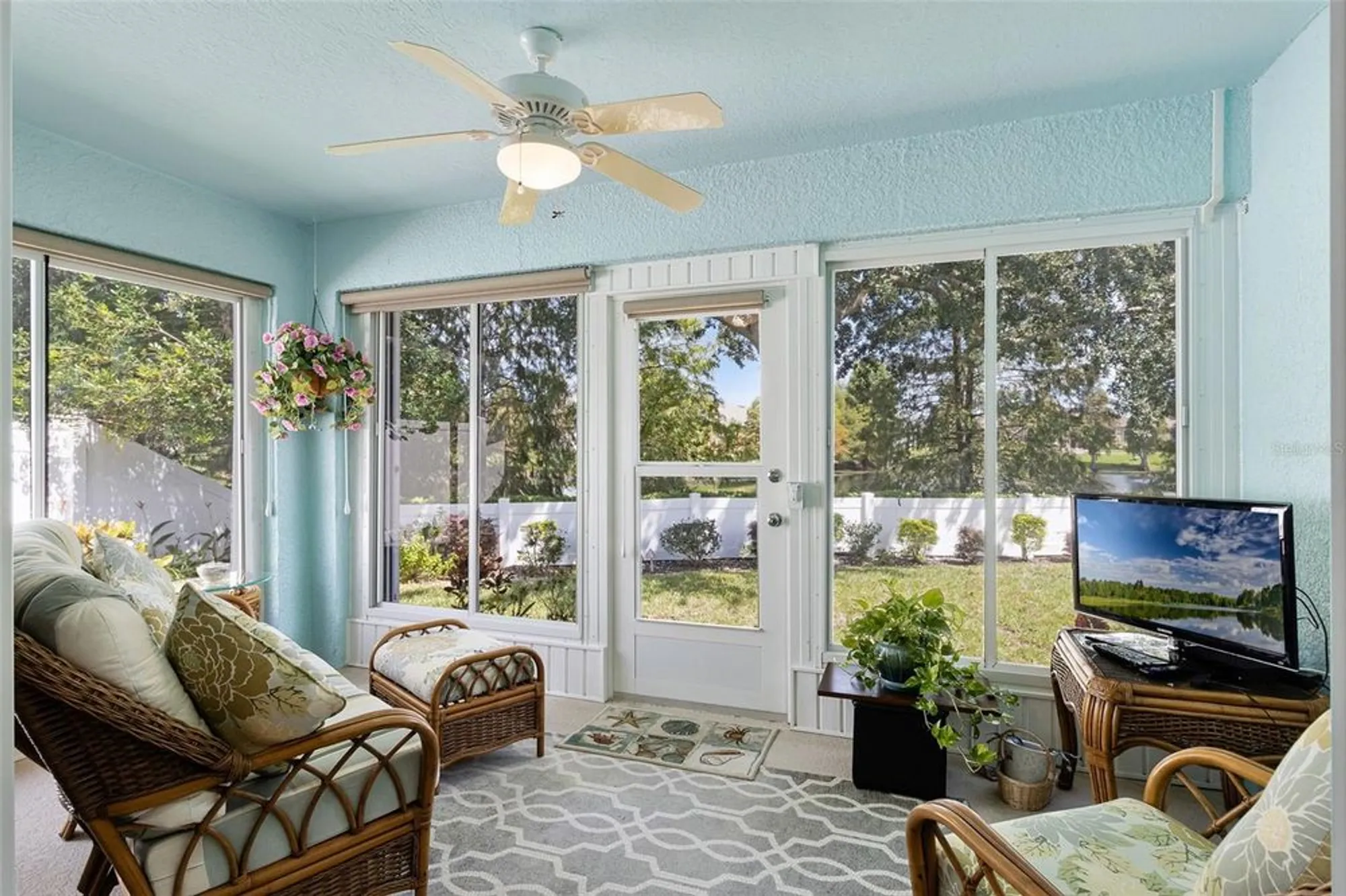 Property Slideshow image 18 of 46 | 3436 grenville dr, Winter Haven, FL, 33884