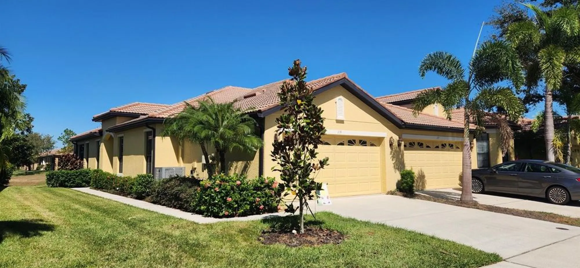 Property Slideshow image 1 of 32 | 239 mystic falls dr, Apollo Beach, FL, 33572