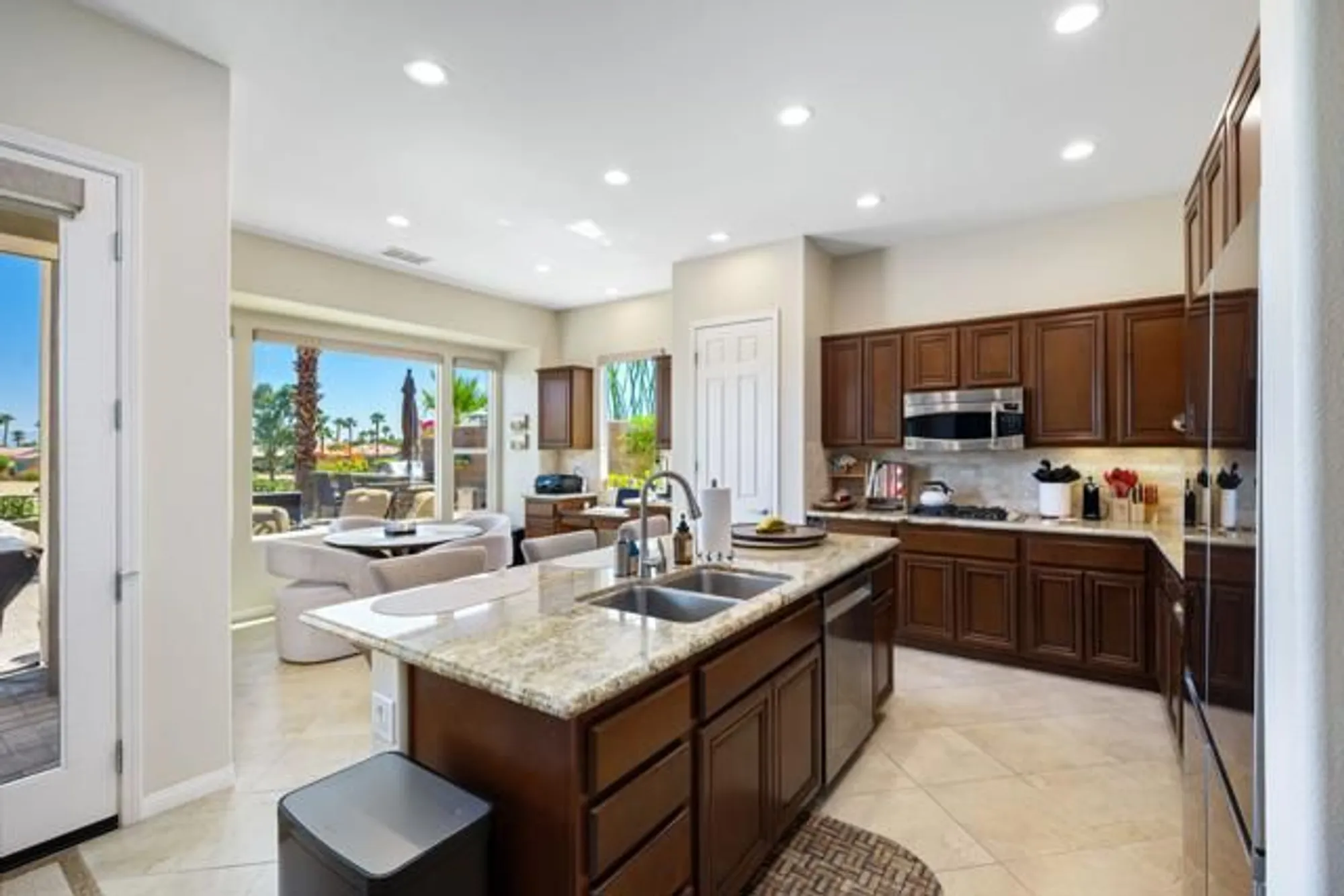 Property Slideshow image 21 of 103 | 61290 living stone dr, La Quinta, CA, 92253