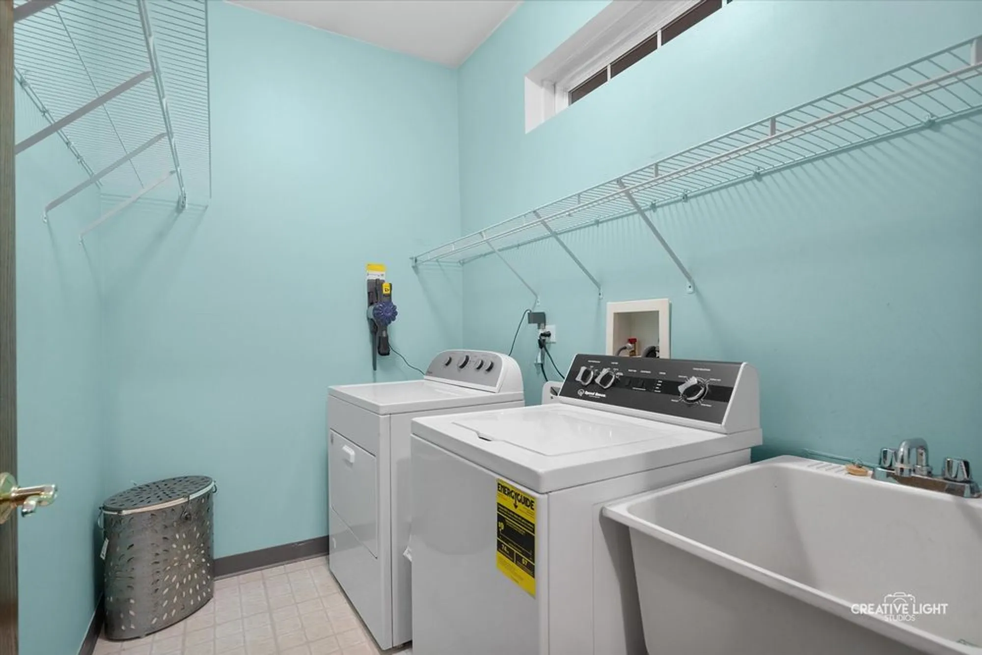 Property Slideshow image 12 of 17 | 17120 carlislie ln, Lockport, IL, 60441