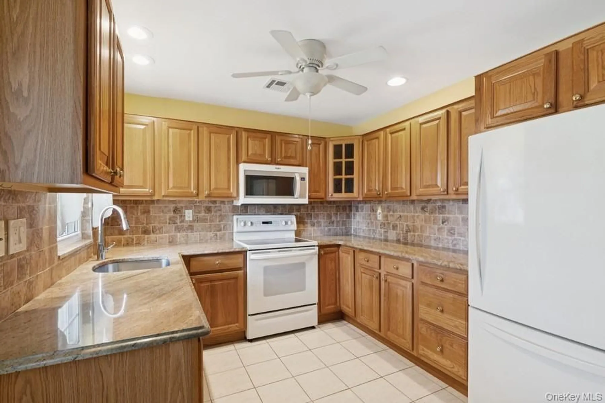 Property Slideshow image 5 of 22 | 96 enfield ct b, Ridge, NY, 11961