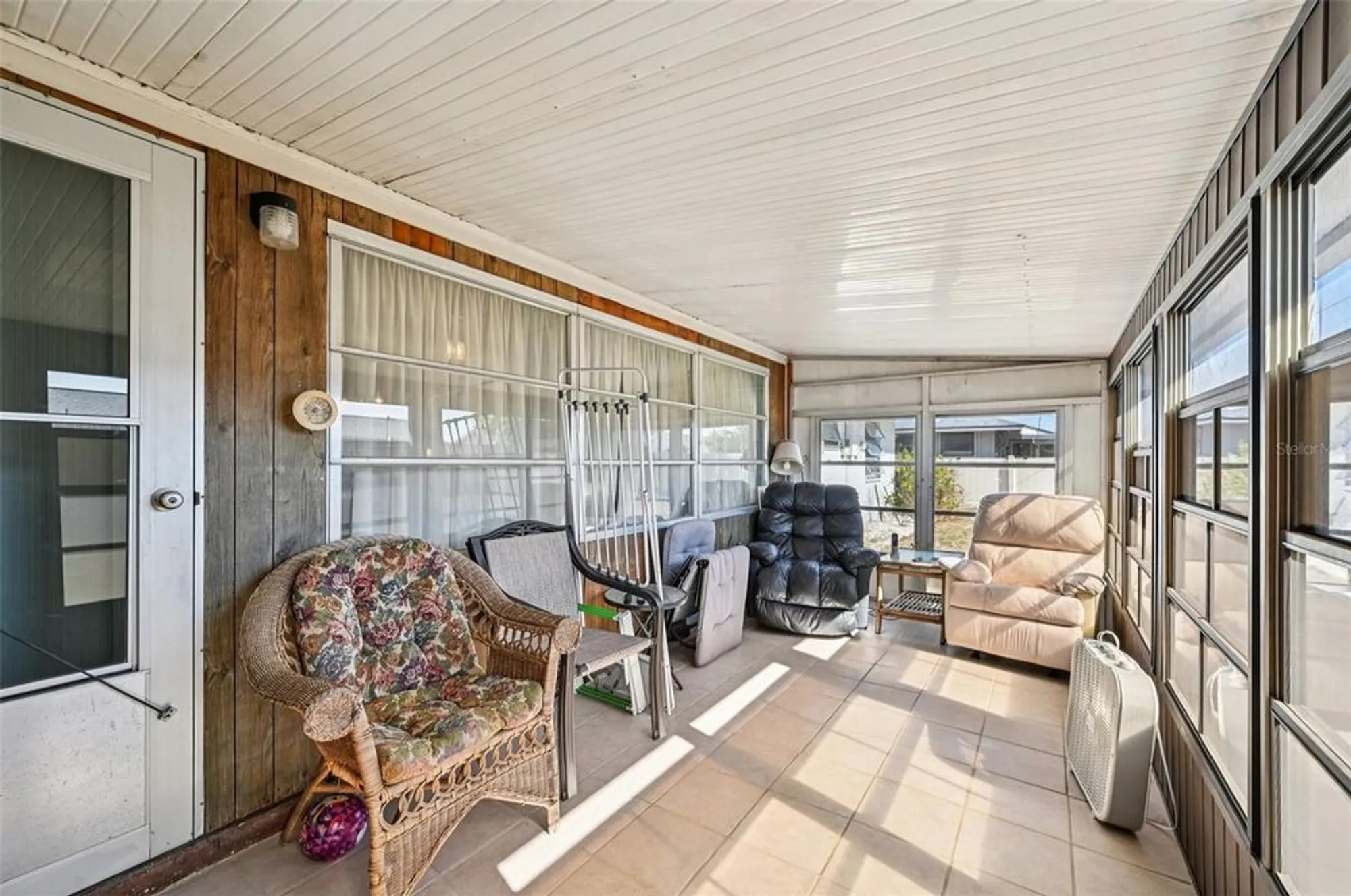 Property Slideshow image 21 of 48 | 722 tam o shanter ave, Sun City Center, FL, 33573