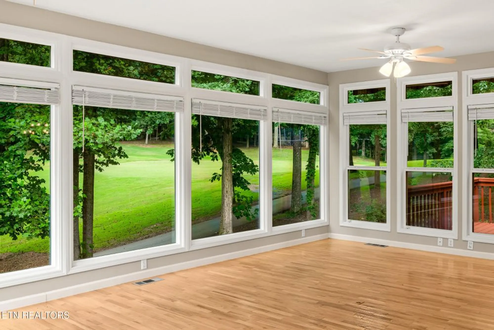 Property Slideshow image 14 of 58 | 123 inata cir, Loudon, TN, 37774