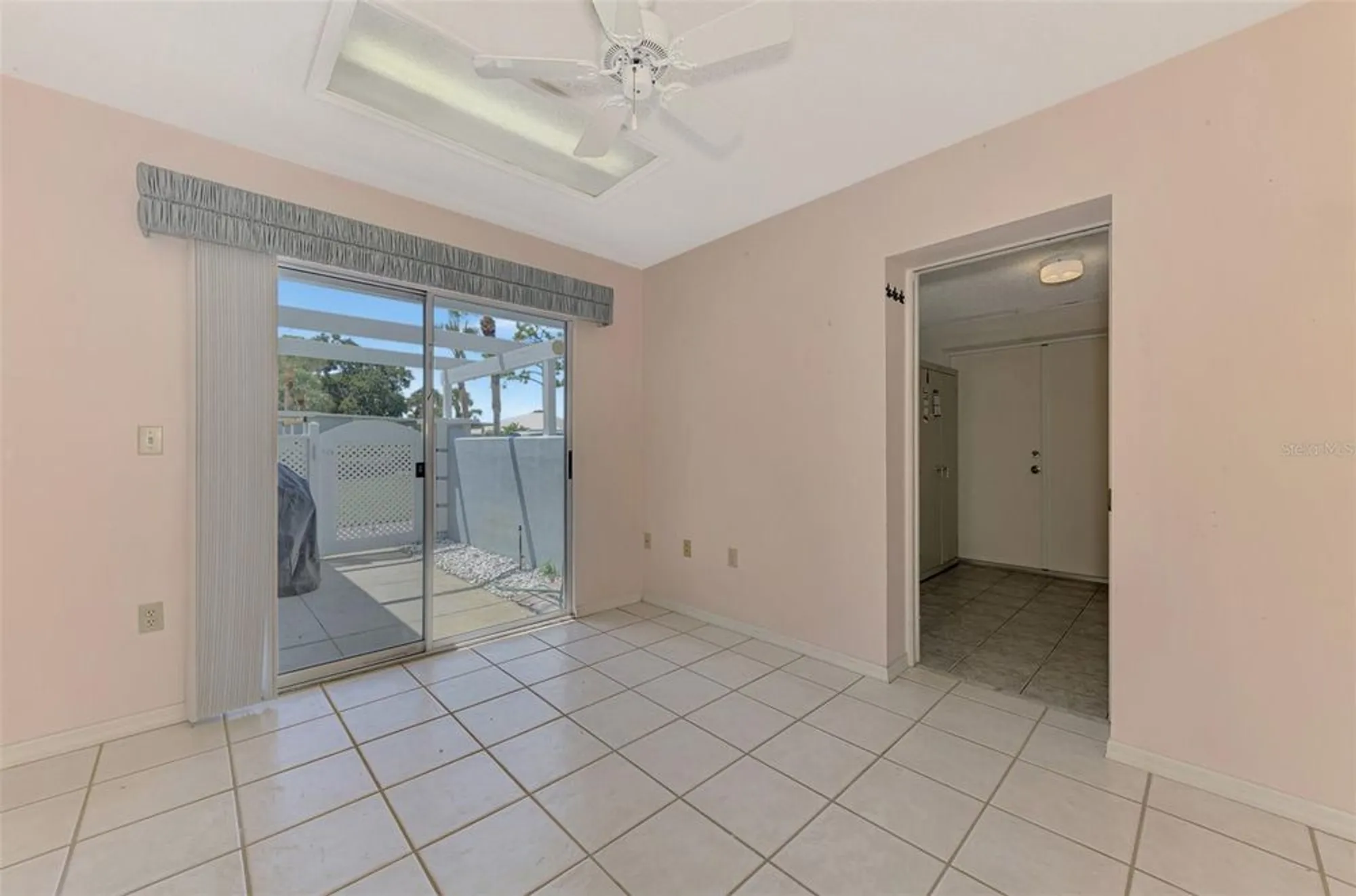 Property Slideshow image 23 of 58 | 420 wexford cir # 124, Venice, FL, 34293