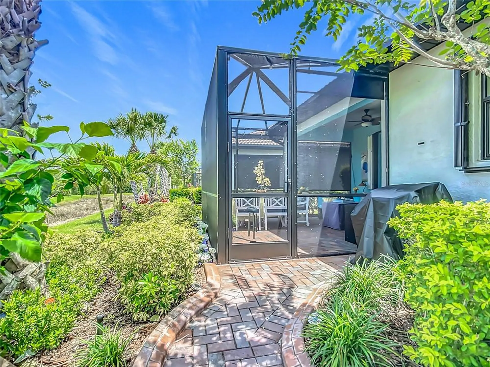 Property Slideshow image 27 of 33 | 2525 daisy dr, North Port, FL, 34289