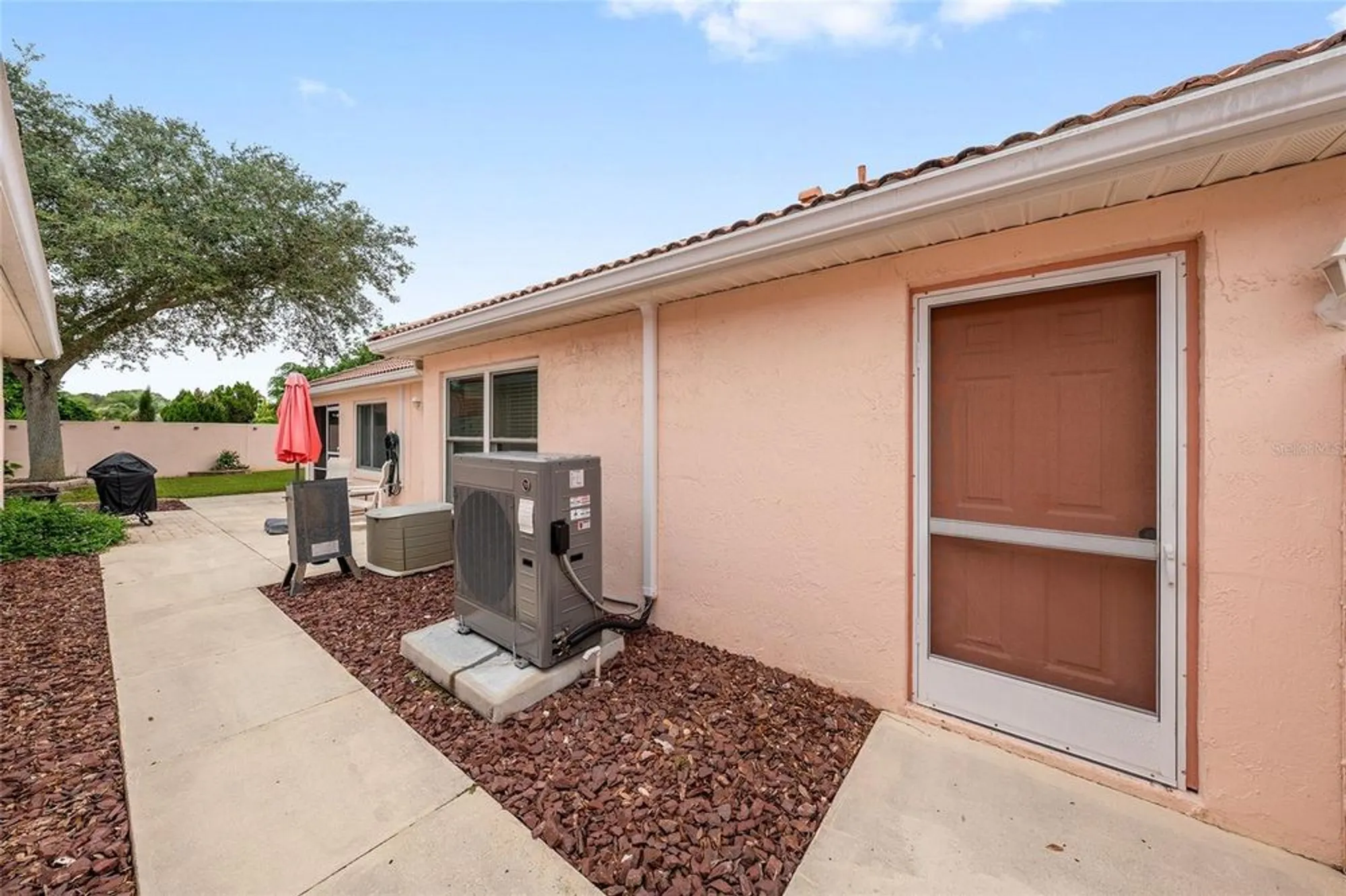 Property Slideshow image 43 of 65 | 906 santa anna ln, The Villages, FL, 32159