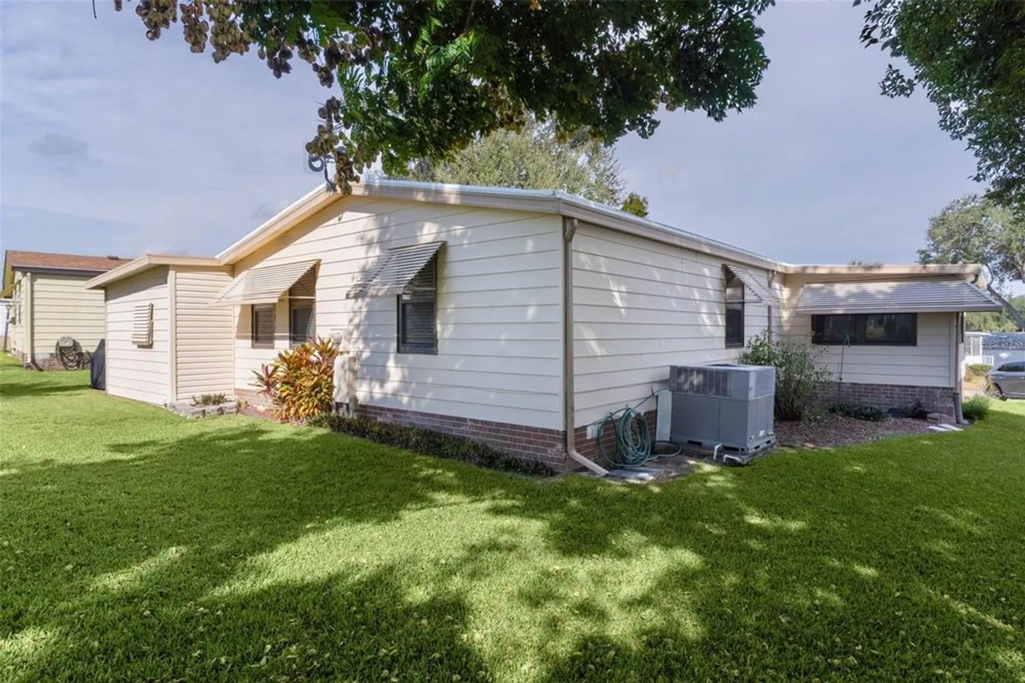 Property Slideshow image 30 of 42 | 1717 palm aire dr, Lady Lake, FL, 32159