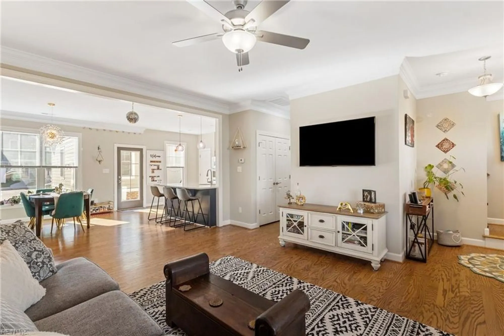 Property Slideshow image 4 of 26 | 1022 holmes ct, Williamsburg, VA, 23188