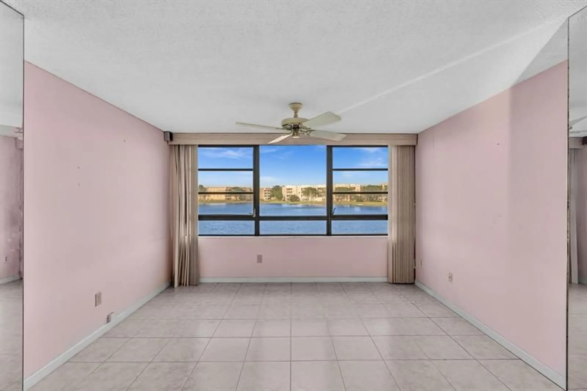 Property Slideshow image 21 of 82 | 10442 e clairmont cir 204, Tamarac, FL, 33321