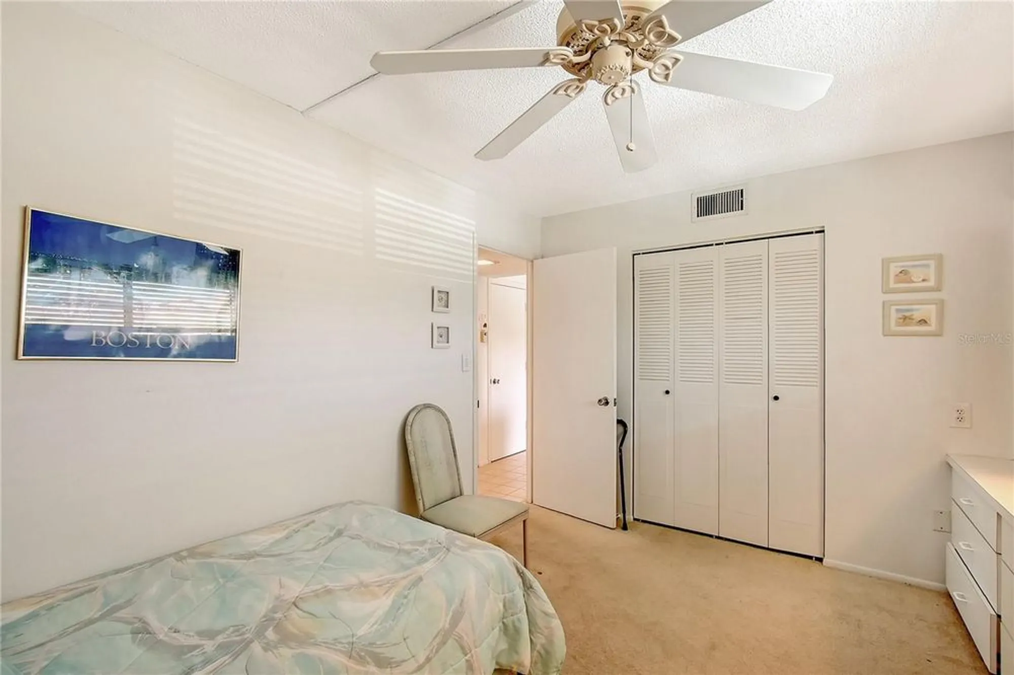 Property Slideshow image 20 of 37 | 1350 n portofino dr apt 402, Sarasota, FL, 34242