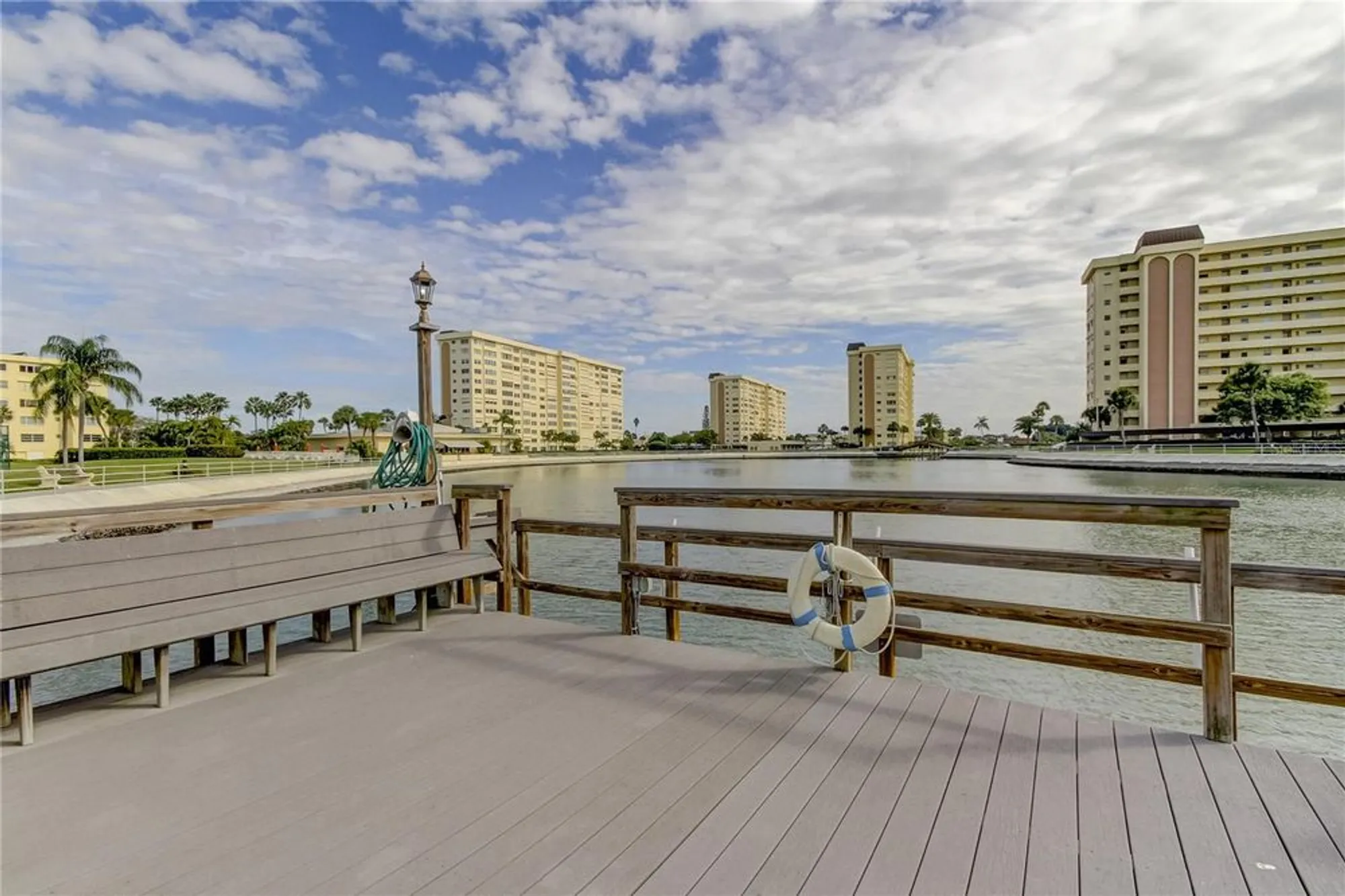 Property Slideshow image 27 of 45 | 4775 cove cir apt 1008, St Petersburg, FL, 33708