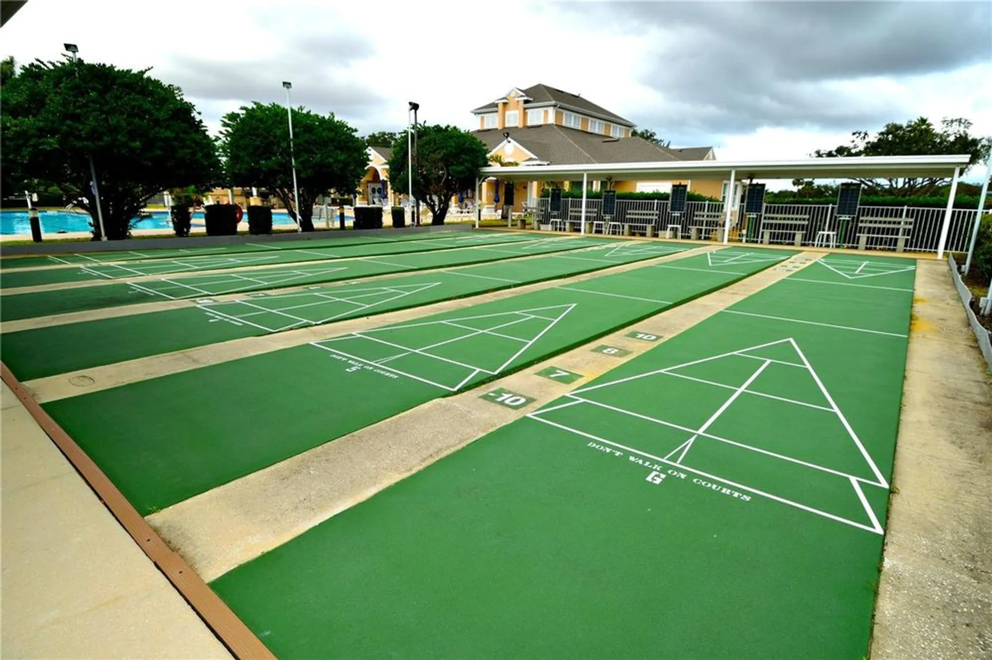 Property Slideshow image 38 of 43 | 225 high vista dr, Davenport, FL, 33837