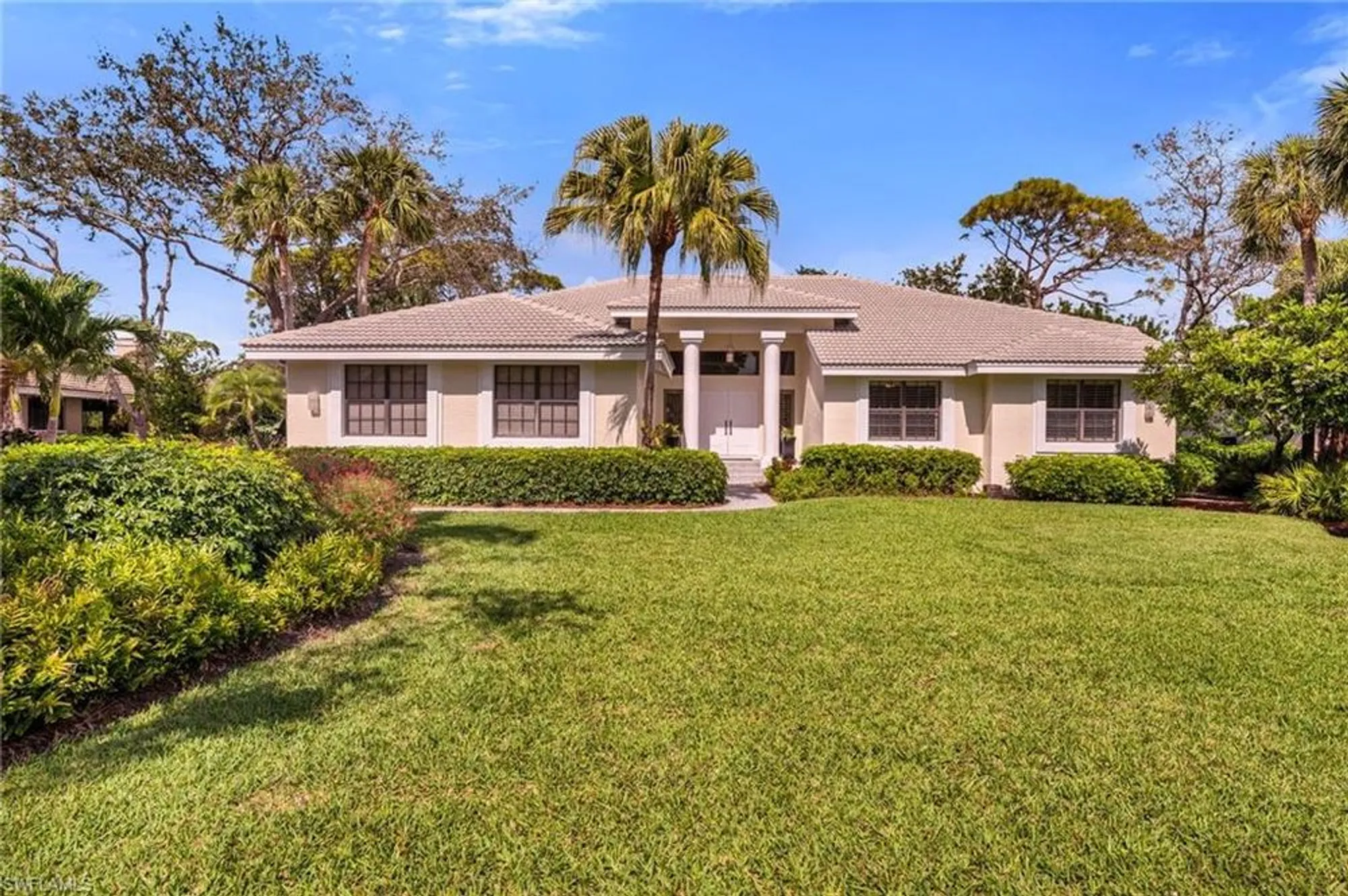 Property Slideshow image 2 of 23 | 3390 oaklake ct, Bonita Springs, FL, 34134